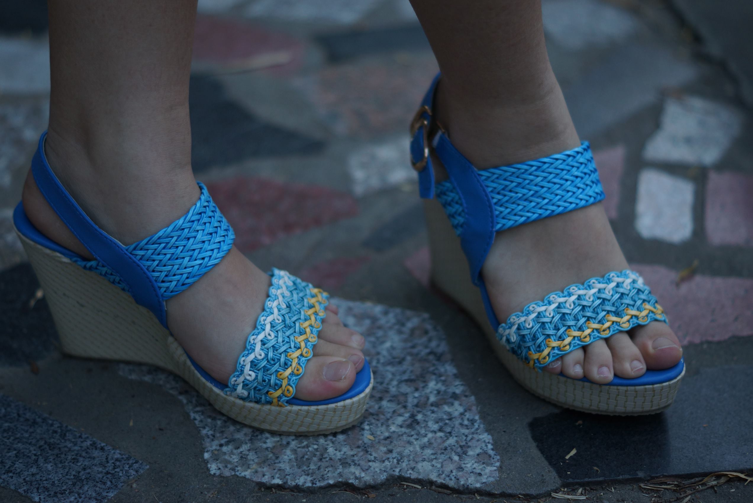 图片[27]-自由摄影 No.112 高挑MM傍晚梦幻细腿每足 [63P] – 速更版-美库