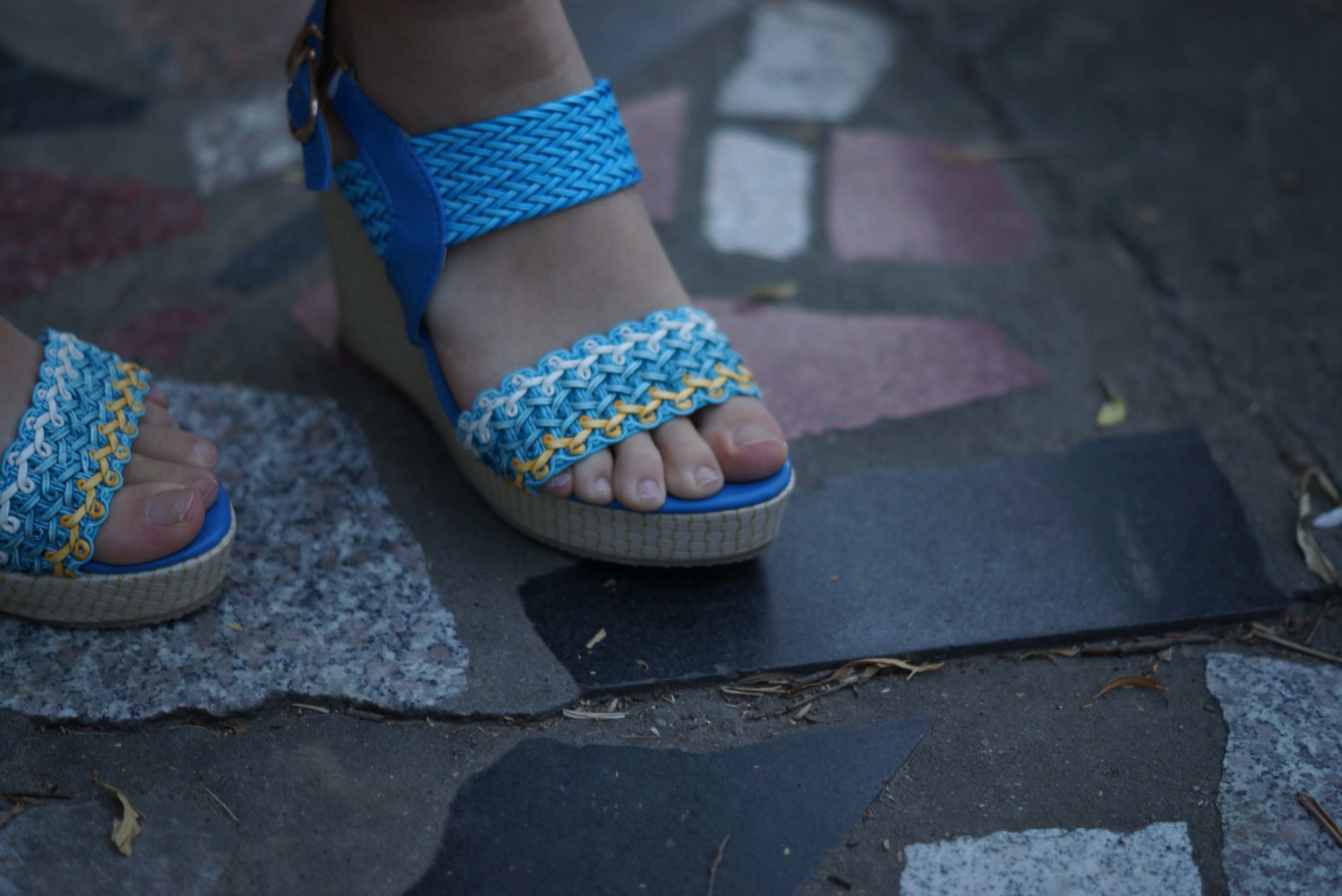 图片[28]-自由摄影 No.112 高挑MM傍晚梦幻细腿每足 [63P] – 速更版-美库