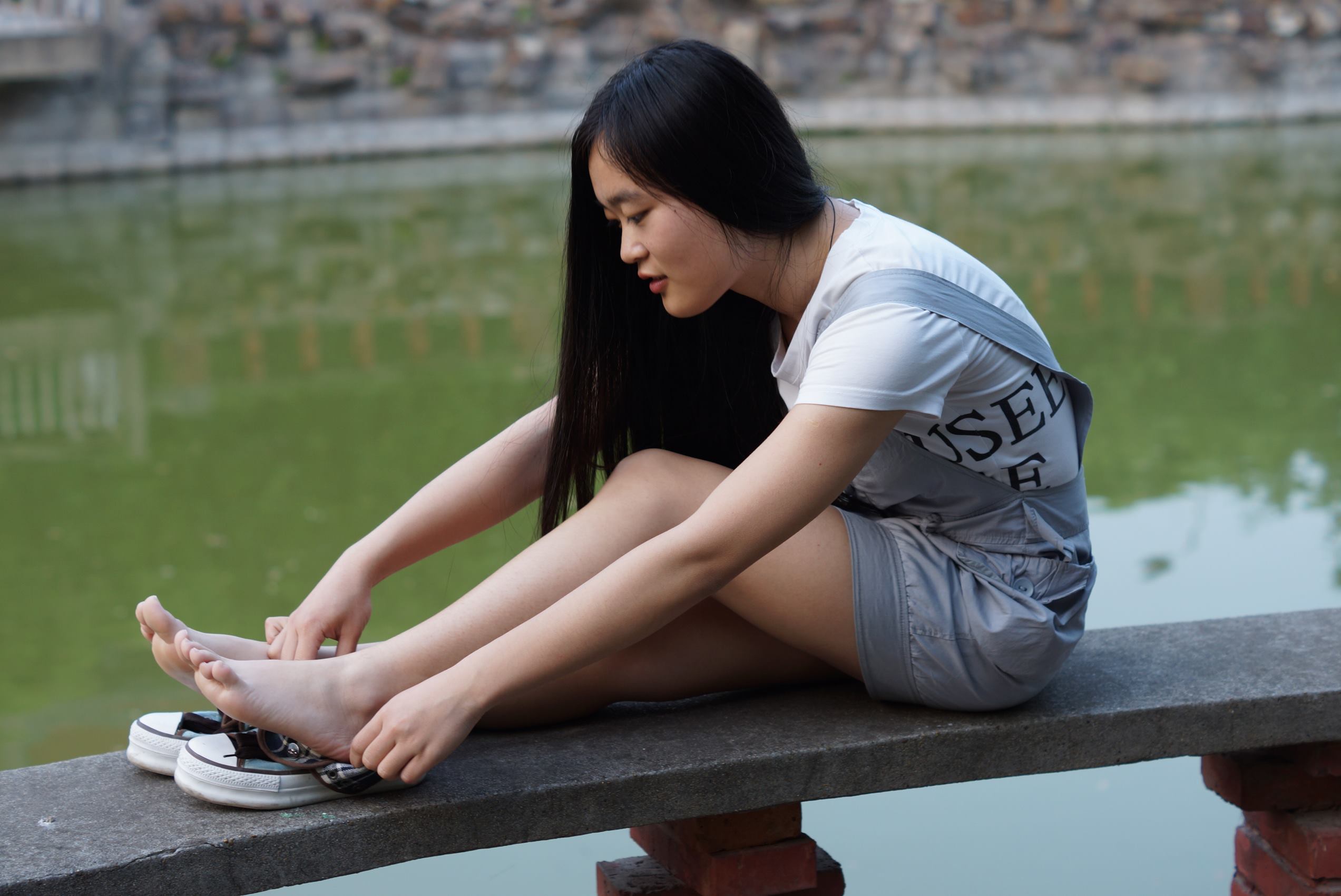 图片[57]-自由摄影 No.114 清纯MM湖边裸足 [57P] – 速更版-美库