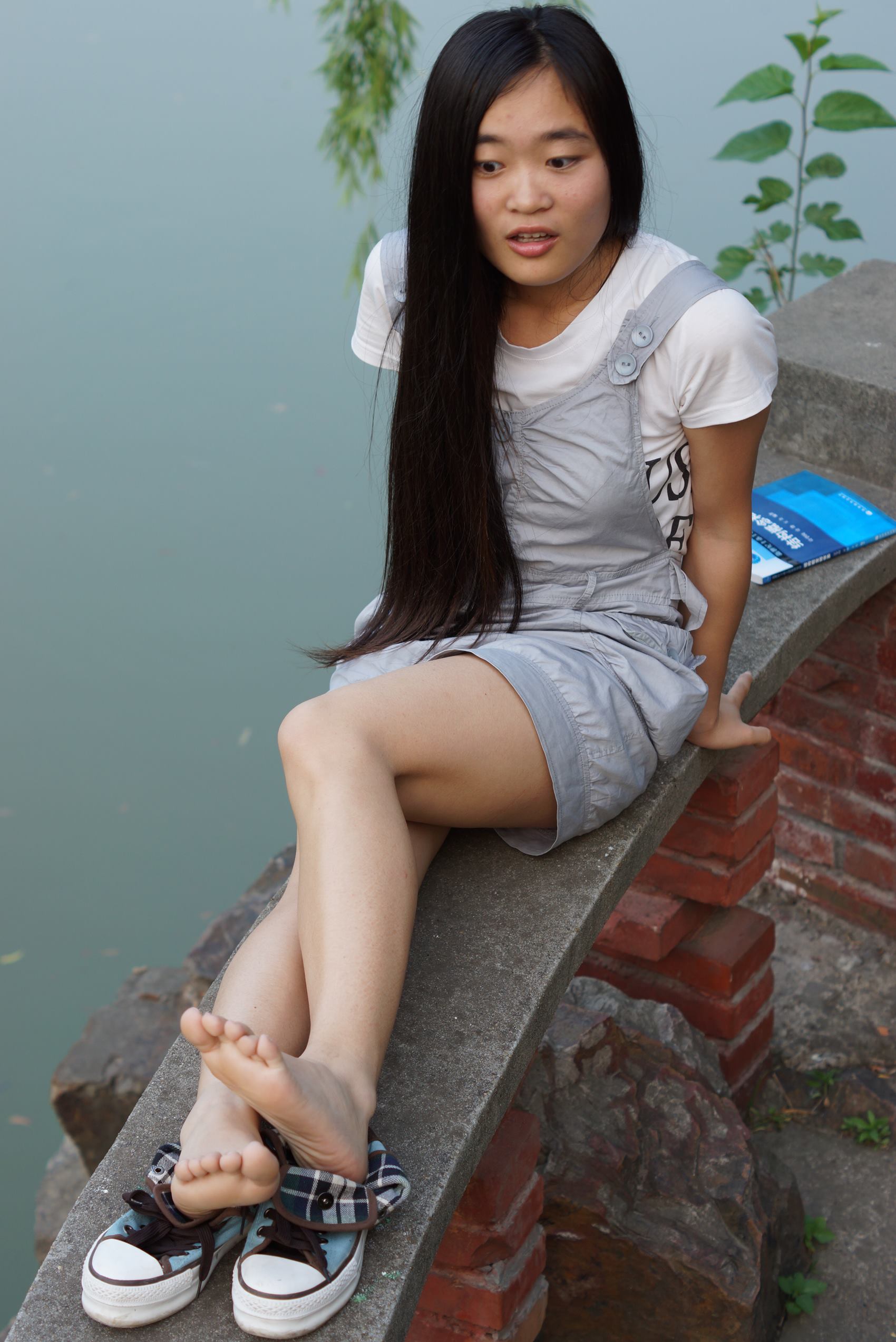 图片[58]-自由摄影 No.114 清纯MM湖边裸足 [57P] – 速更版-美库