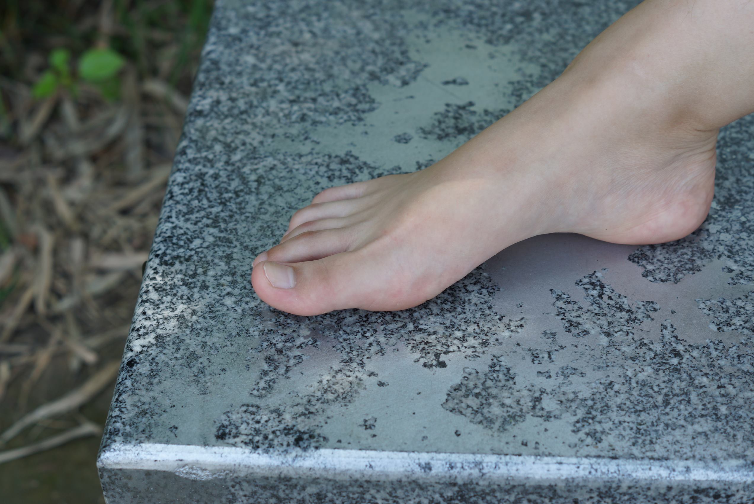 图片[57]-自由摄影 No.117 俏丽的脸蛋，纤细的玉足 [92P] – 速更版-美库