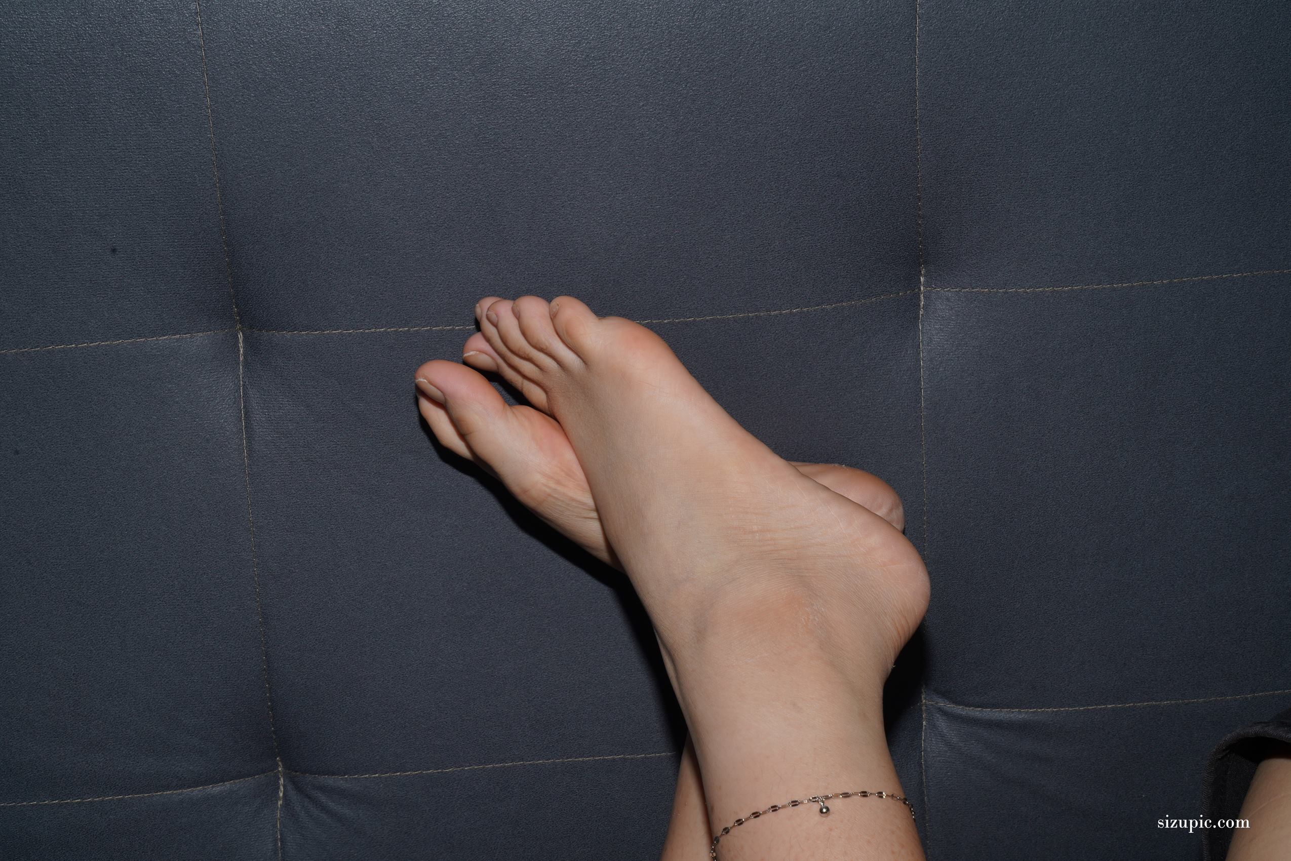 图片[43]-Pary摄影 NO.133 冬丽高脱高跟鞋展示37码美脚[102P] – 速更版-美库