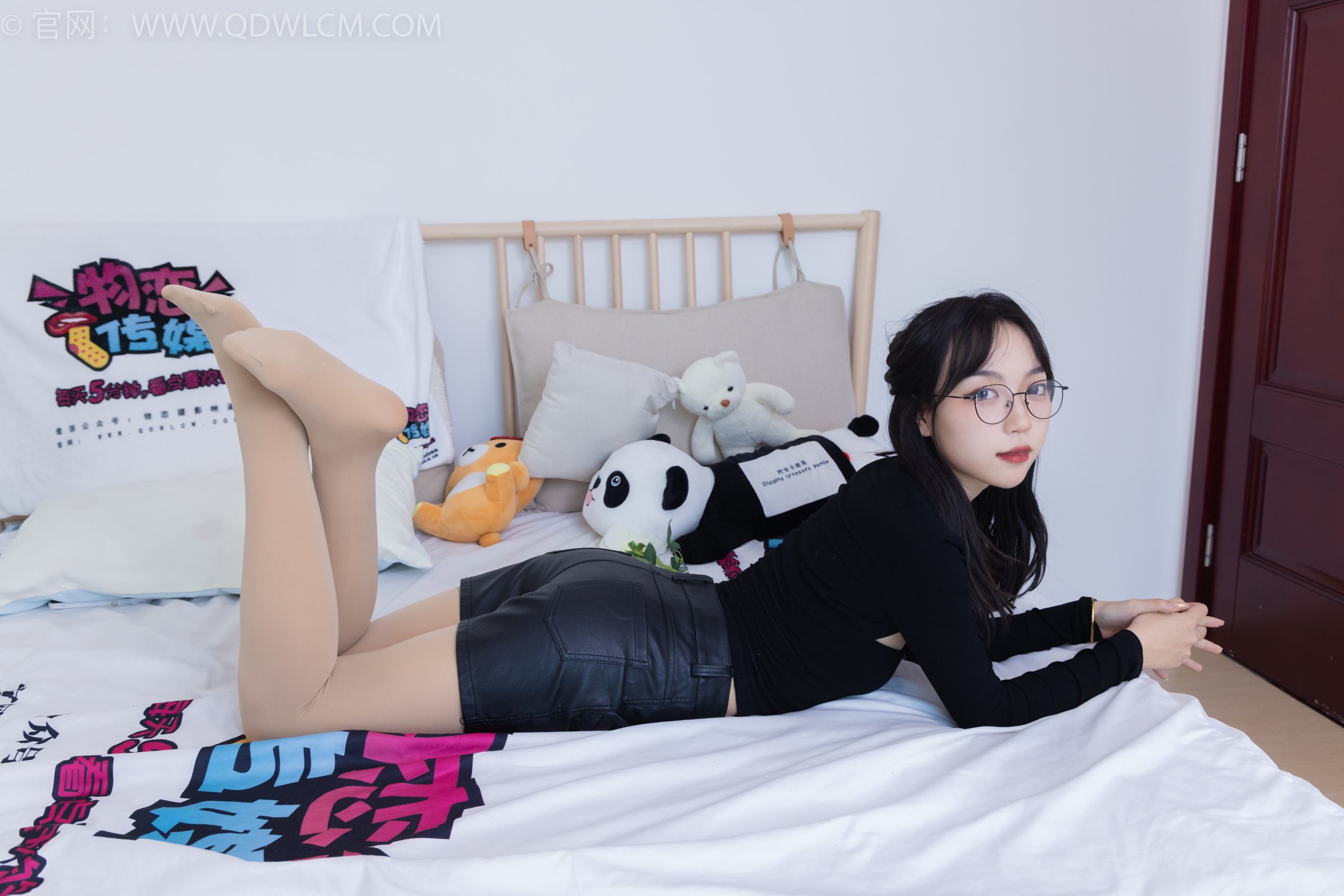 图片[60]-物恋传媒 NO.1886 纱纱-乌鸦飞吧[150P] – 速更版-美库