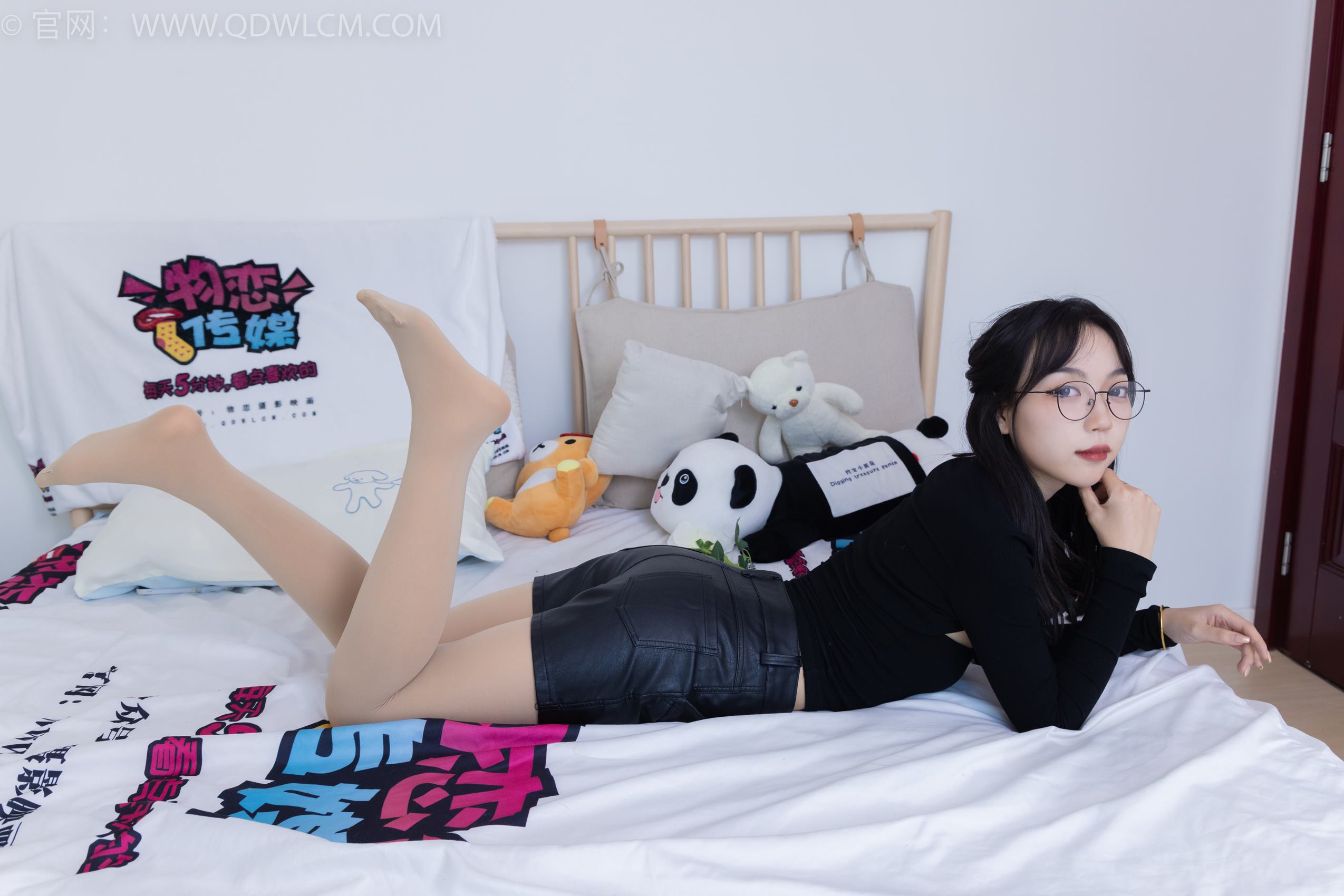 图片[62]-物恋传媒 NO.1886 纱纱-乌鸦飞吧[150P] – 速更版-美库