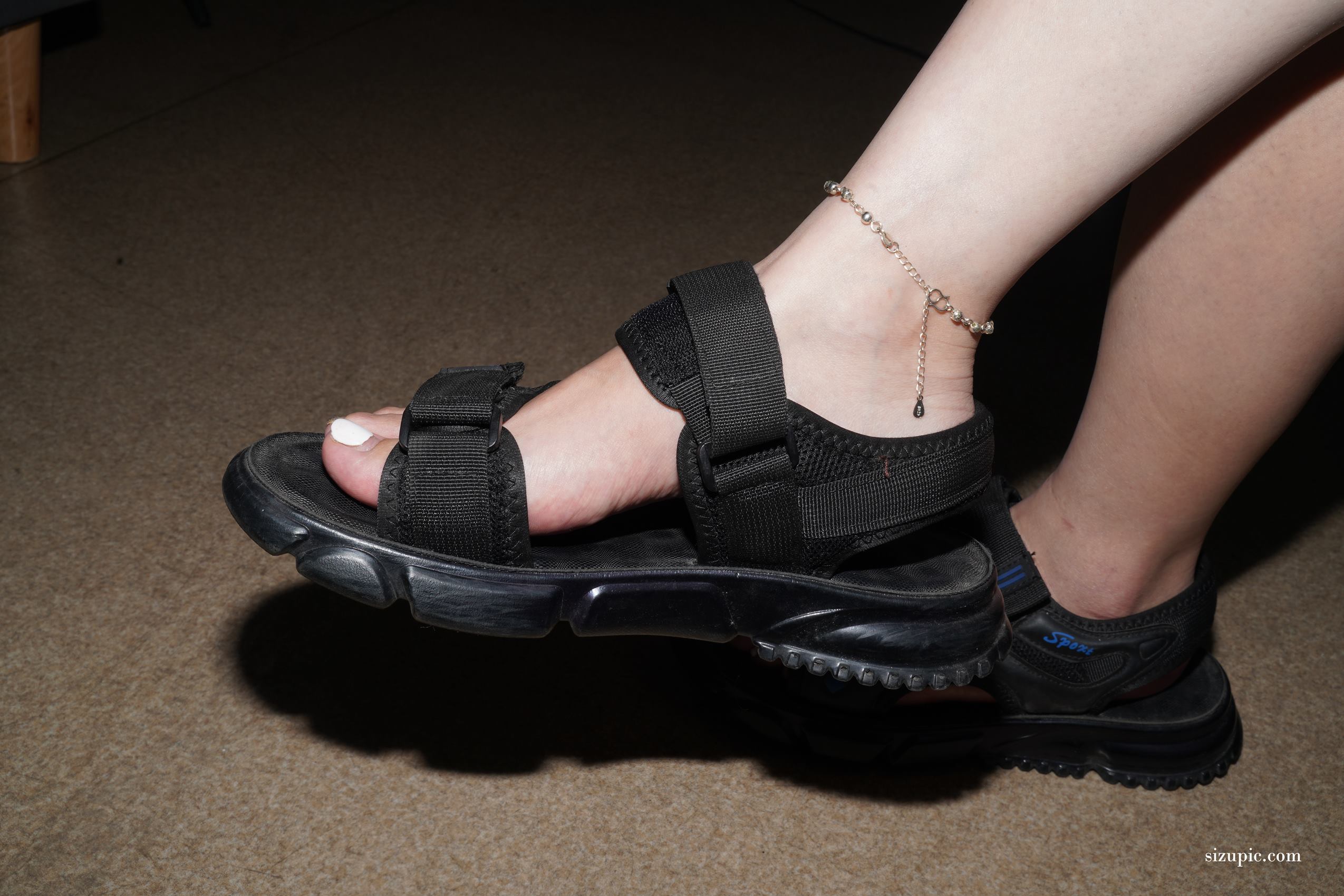 图片[39]-Pary摄影 NO.134 新模楚婷大方展示37码美脚[103P] – 速更版-美库