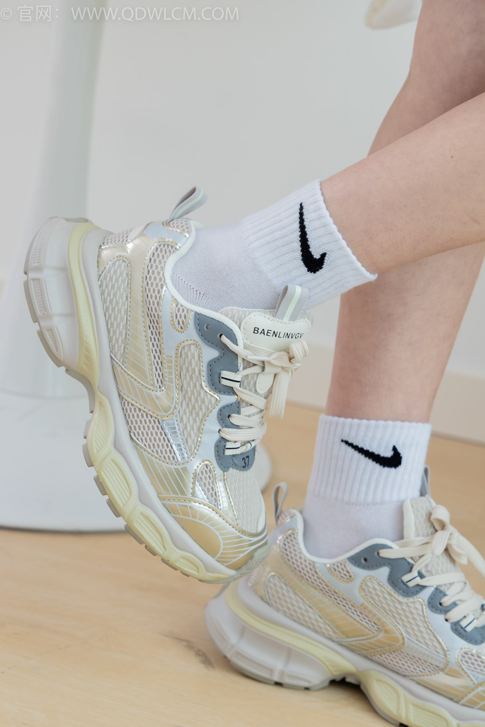 图片[16]-物恋传媒 NO.1888 闪闪-风禾尽起[160P] – 速更版-美库