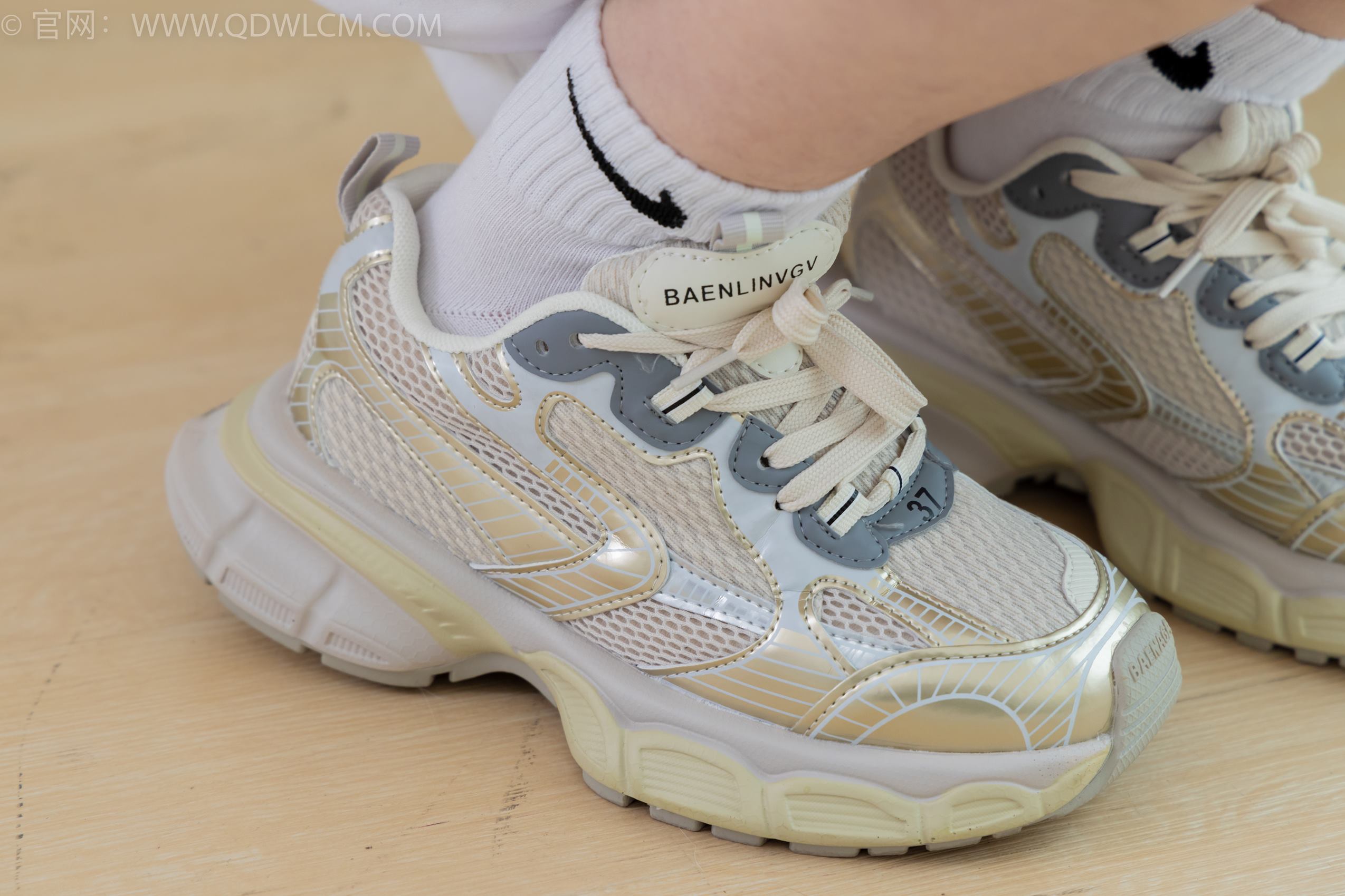 图片[36]-物恋传媒 NO.1888 闪闪-风禾尽起[160P] – 速更版-美库