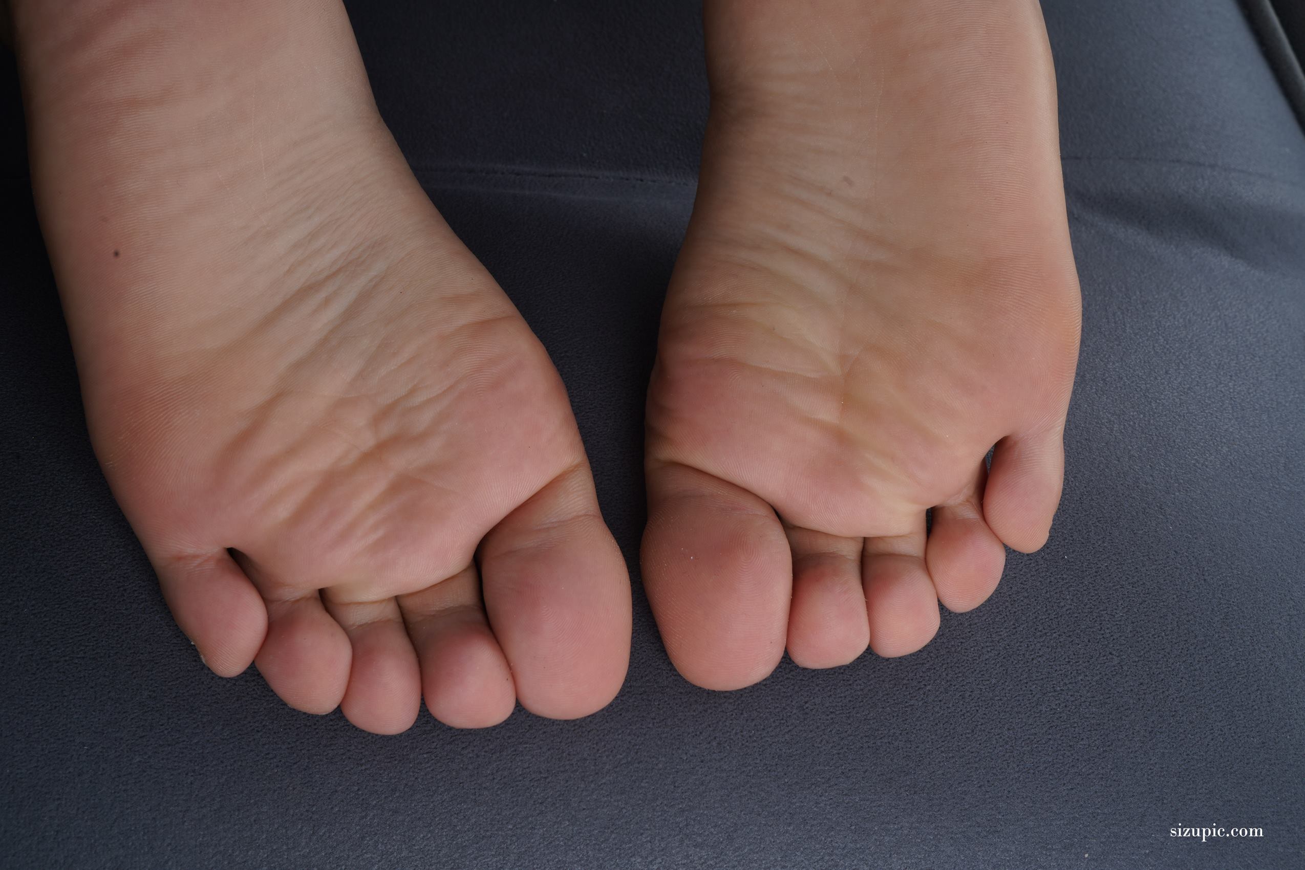 图片[69]-Pary摄影 NO.135 小美女小娟美脚展示36码嫩脚[100P] – 速更版-美库