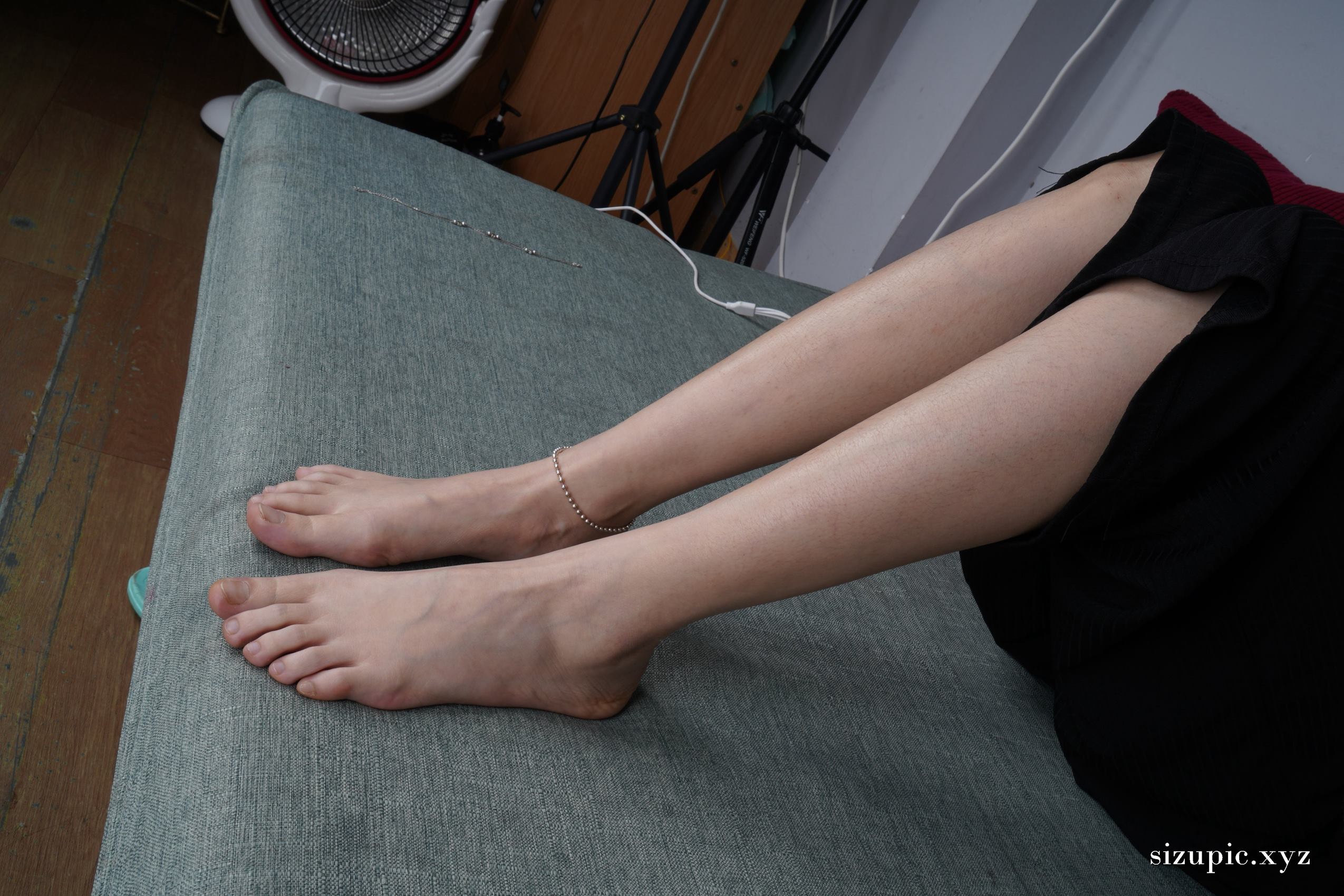 图片[41]-Pary摄影 NO.136 新模小韵展示37码修长嫩白美脚[95P] – 速更版-美库