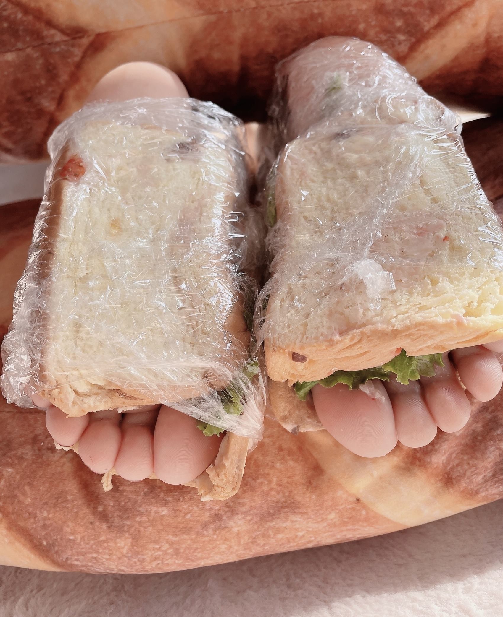 图片[32]-网紅Coser@地瓜小朋友 -地瓜牌肉丝裸足汉堡[55P] – 速更版-美库