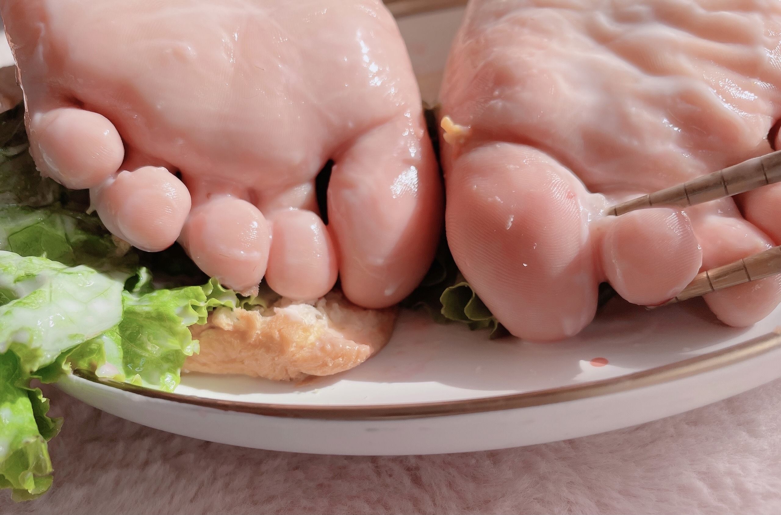 图片[44]-网紅Coser@地瓜小朋友 -地瓜牌肉丝裸足汉堡[55P] – 速更版-美库