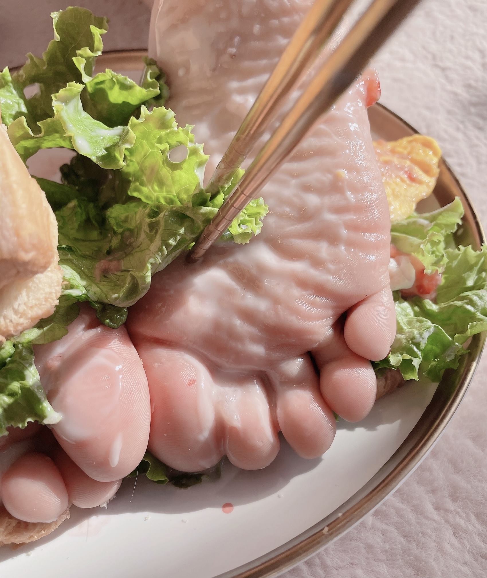 图片[45]-网紅Coser@地瓜小朋友 -地瓜牌肉丝裸足汉堡[55P] – 速更版-美库