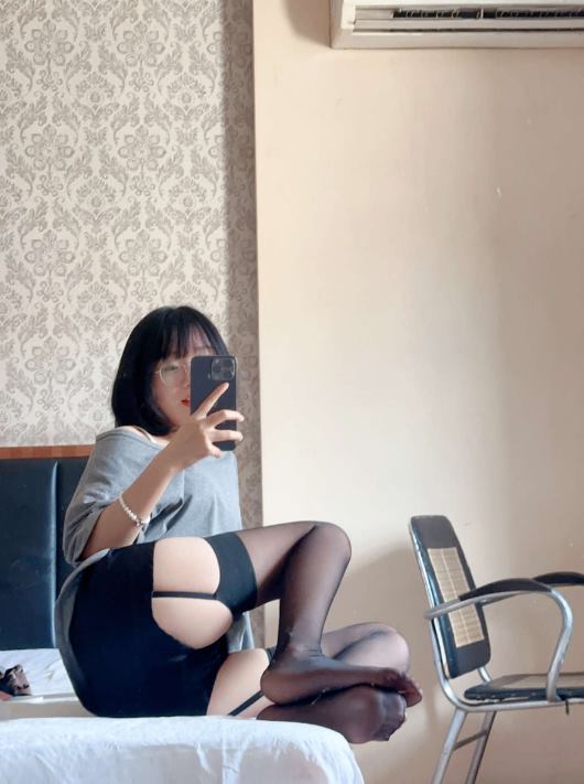 图片[52]-动漫博主@胜利的小生活微密圈系列 -床上每足 [51P] – 速更版-美库