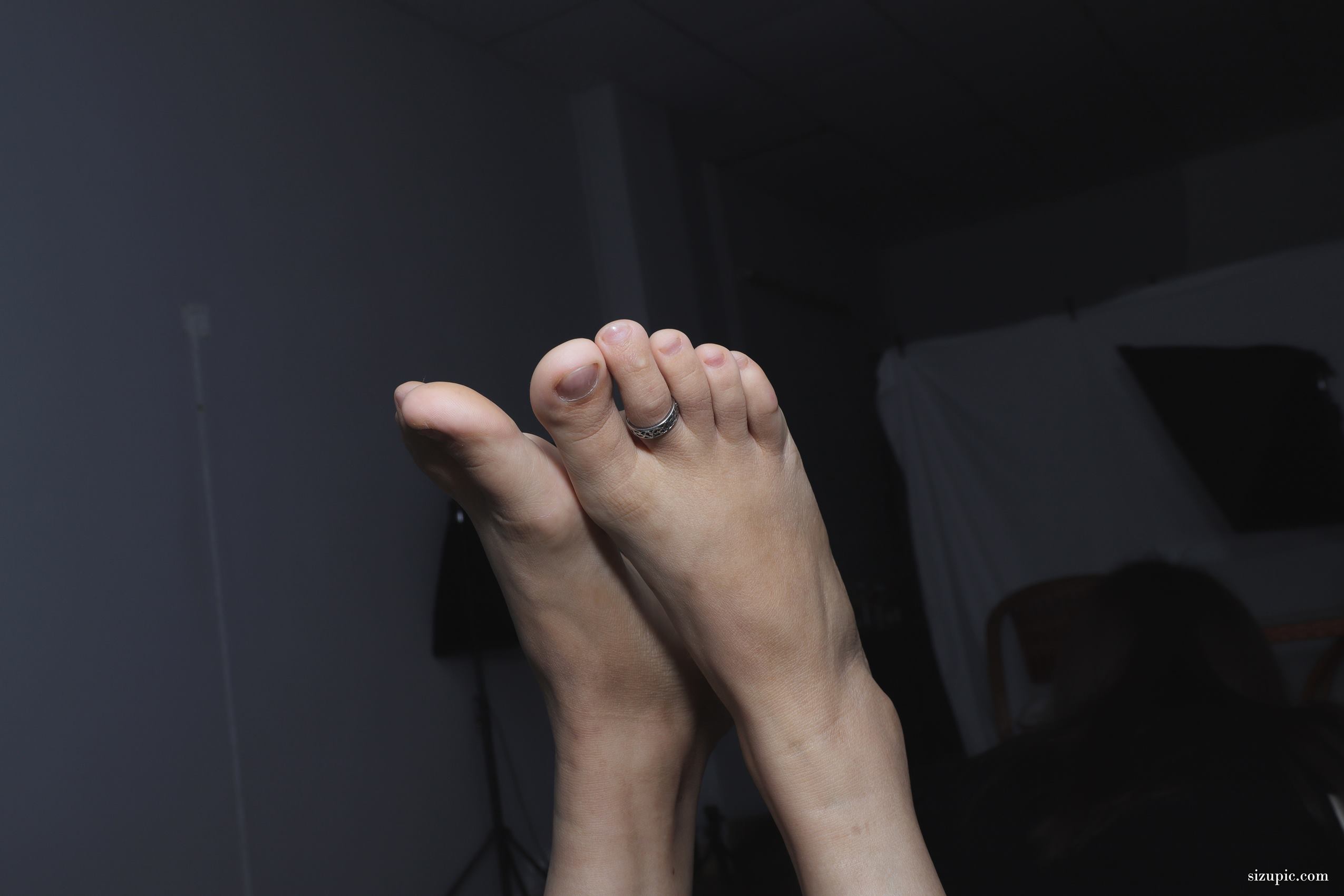 图片[52]-Pary摄影 NO.137 曾经做过车模的大美女灵儿棚拍38码美脚[89P] – 速更版-美库