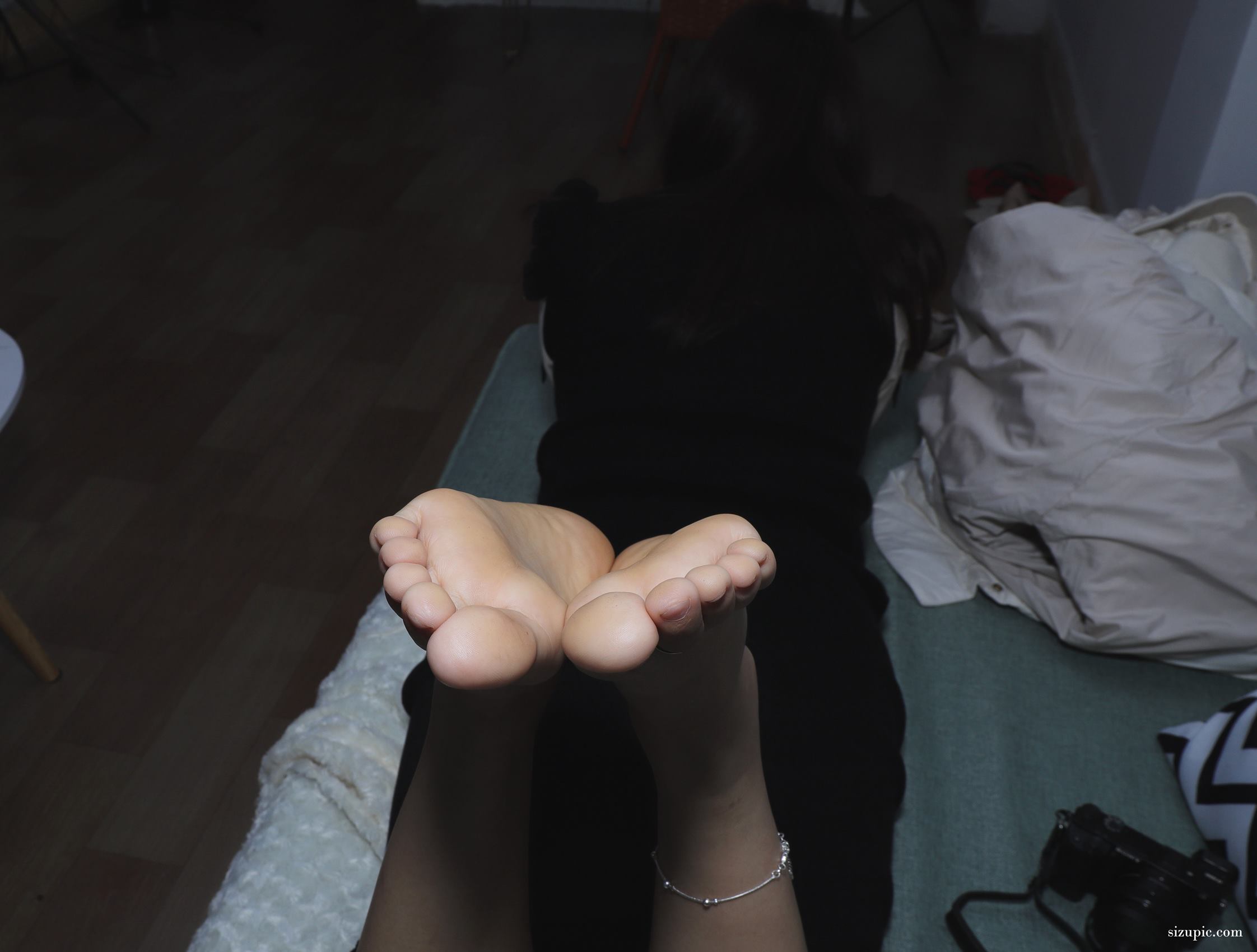 图片[55]-Pary摄影 NO.137 曾经做过车模的大美女灵儿棚拍38码美脚[89P] – 速更版-美库