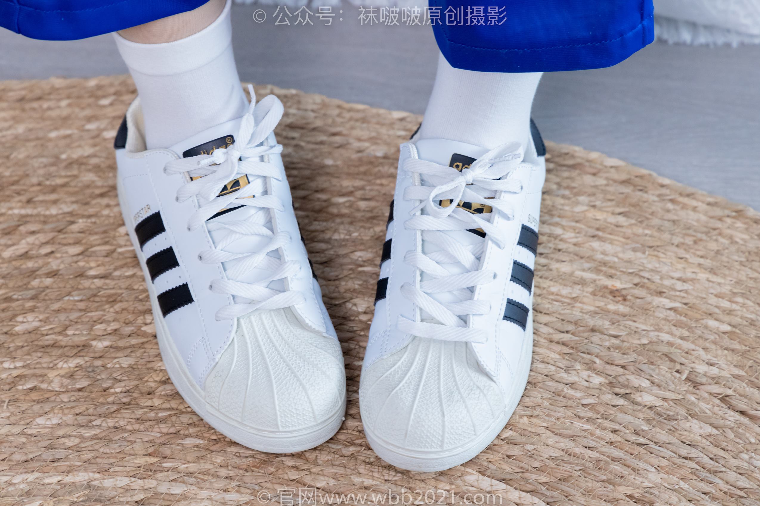 图片[11]-[BoBoSocks袜啵啵]NO.351 甜甜圈-板鞋、白棉袜、肉丝、校服裤里丝[150P] – 速更版-美库