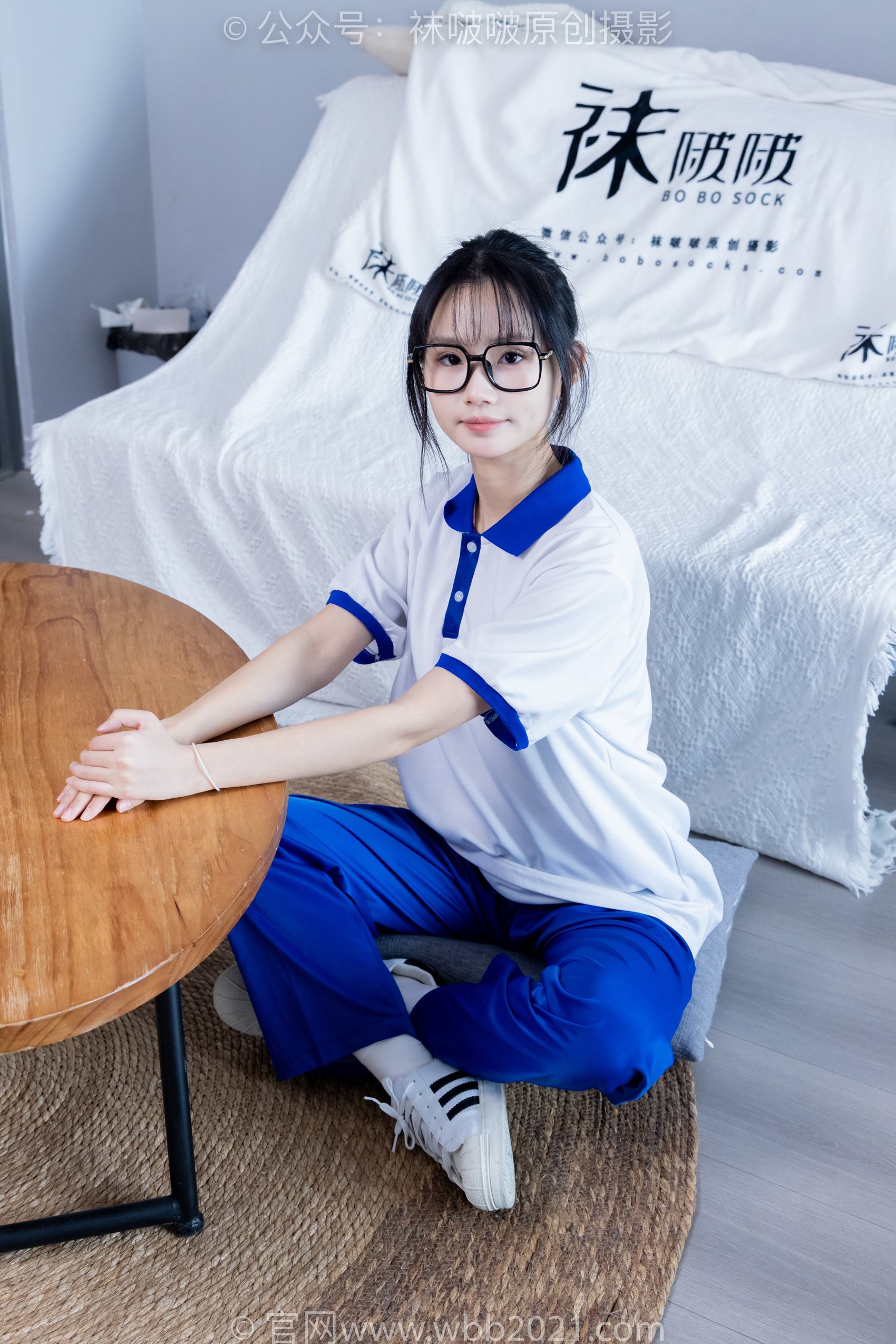 图片[41]-[BoBoSocks袜啵啵]NO.351 甜甜圈-板鞋、白棉袜、肉丝、校服裤里丝[150P] – 速更版-美库