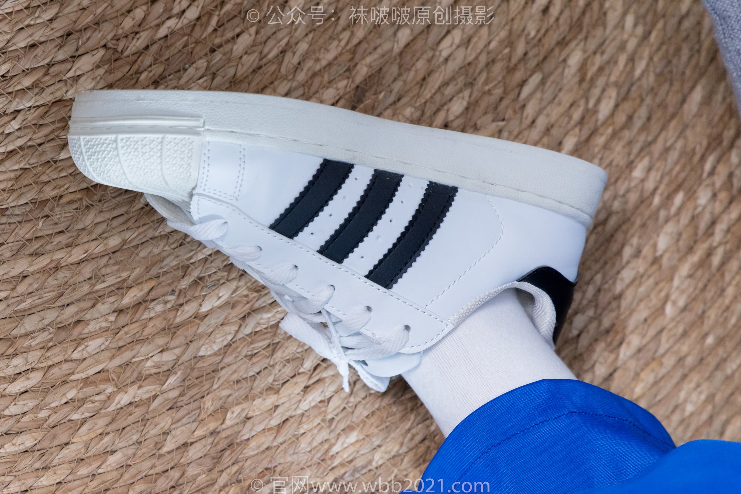 图片[47]-[BoBoSocks袜啵啵]NO.351 甜甜圈-板鞋、白棉袜、肉丝、校服裤里丝[150P] – 速更版-美库