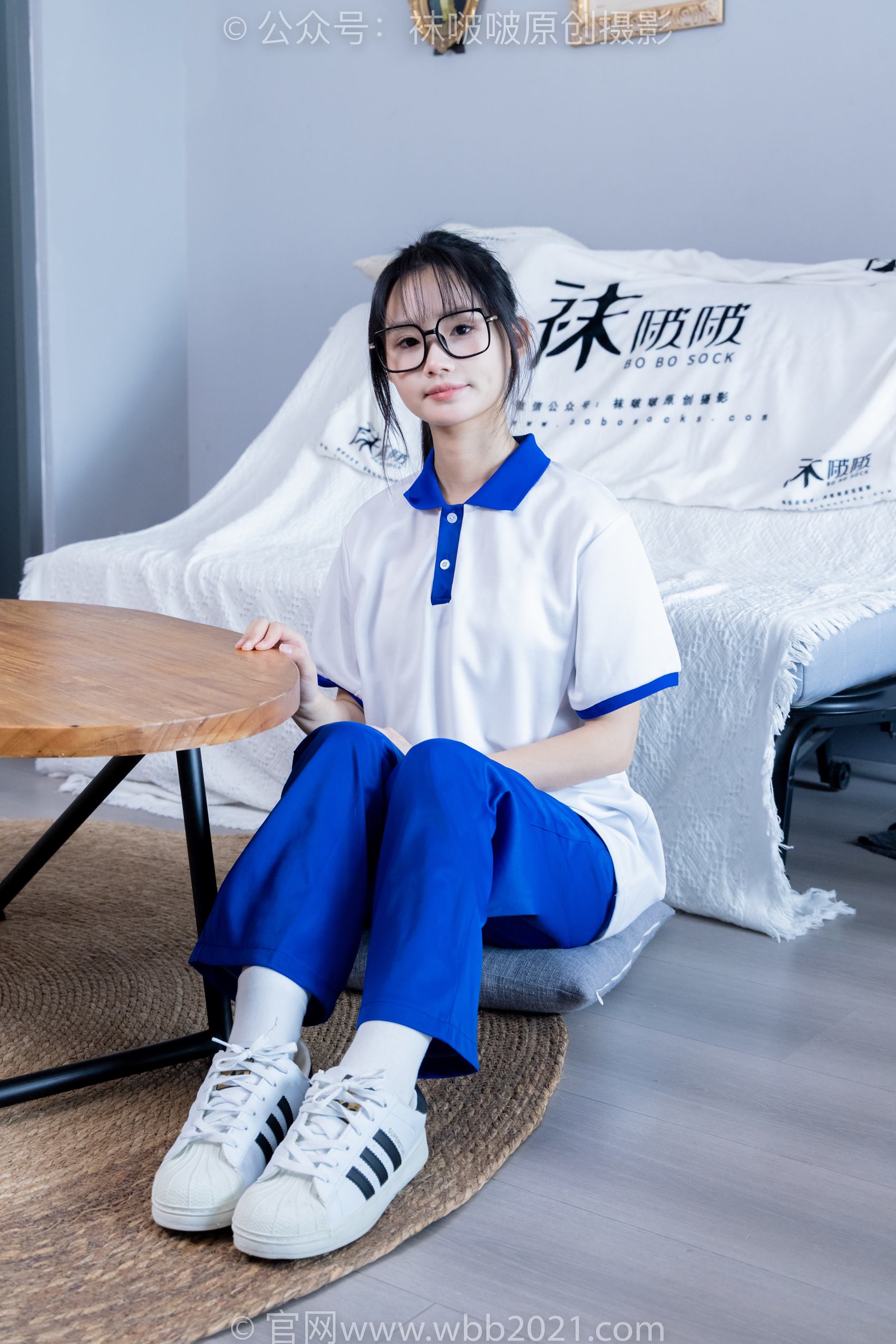 图片[53]-[BoBoSocks袜啵啵]NO.351 甜甜圈-板鞋、白棉袜、肉丝、校服裤里丝[150P] – 速更版-美库