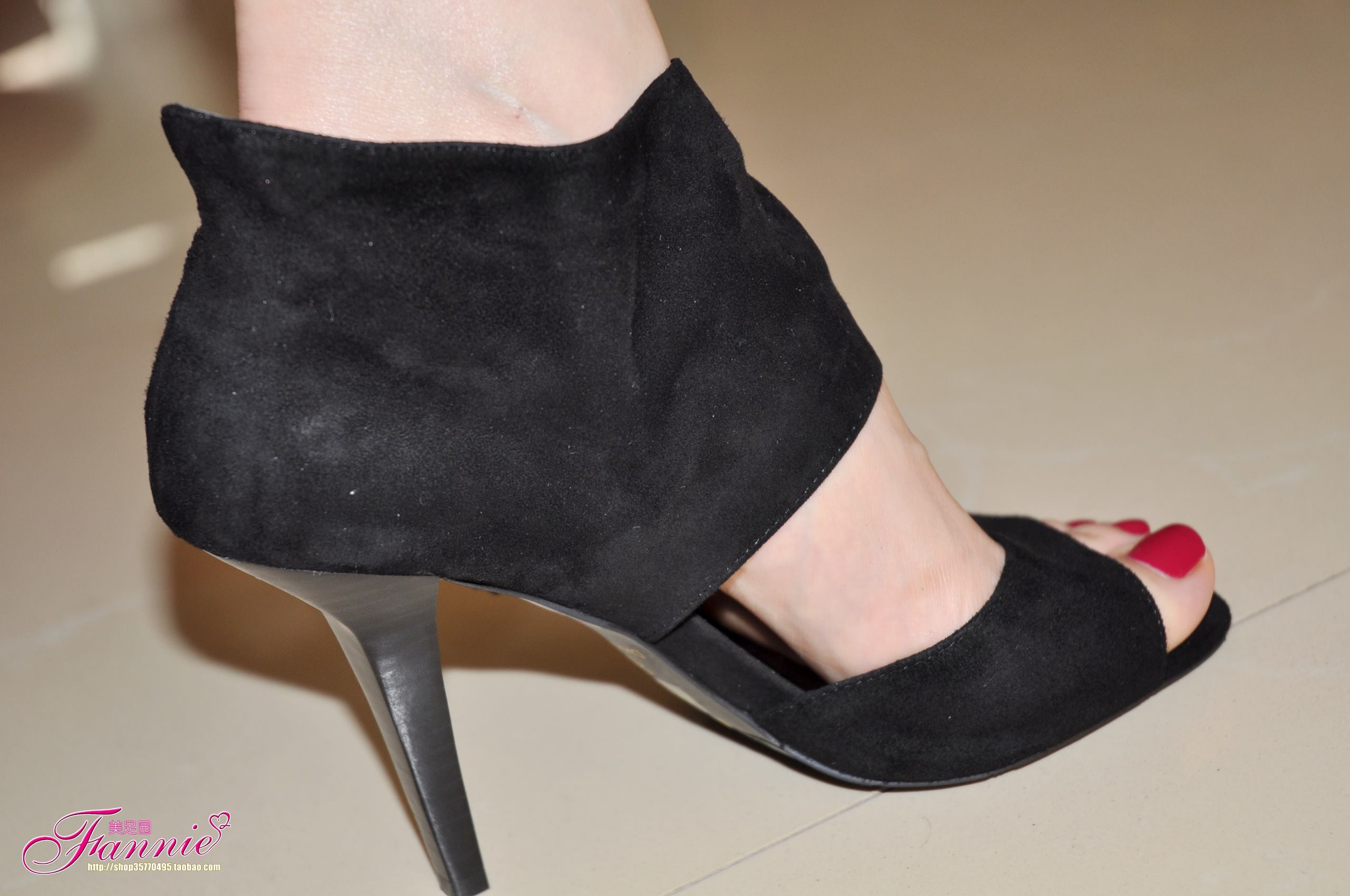 图片[10]-Fannie芬妮每足园 No.376 秋日炫彩高跟1 [70P] – 速更版-美库