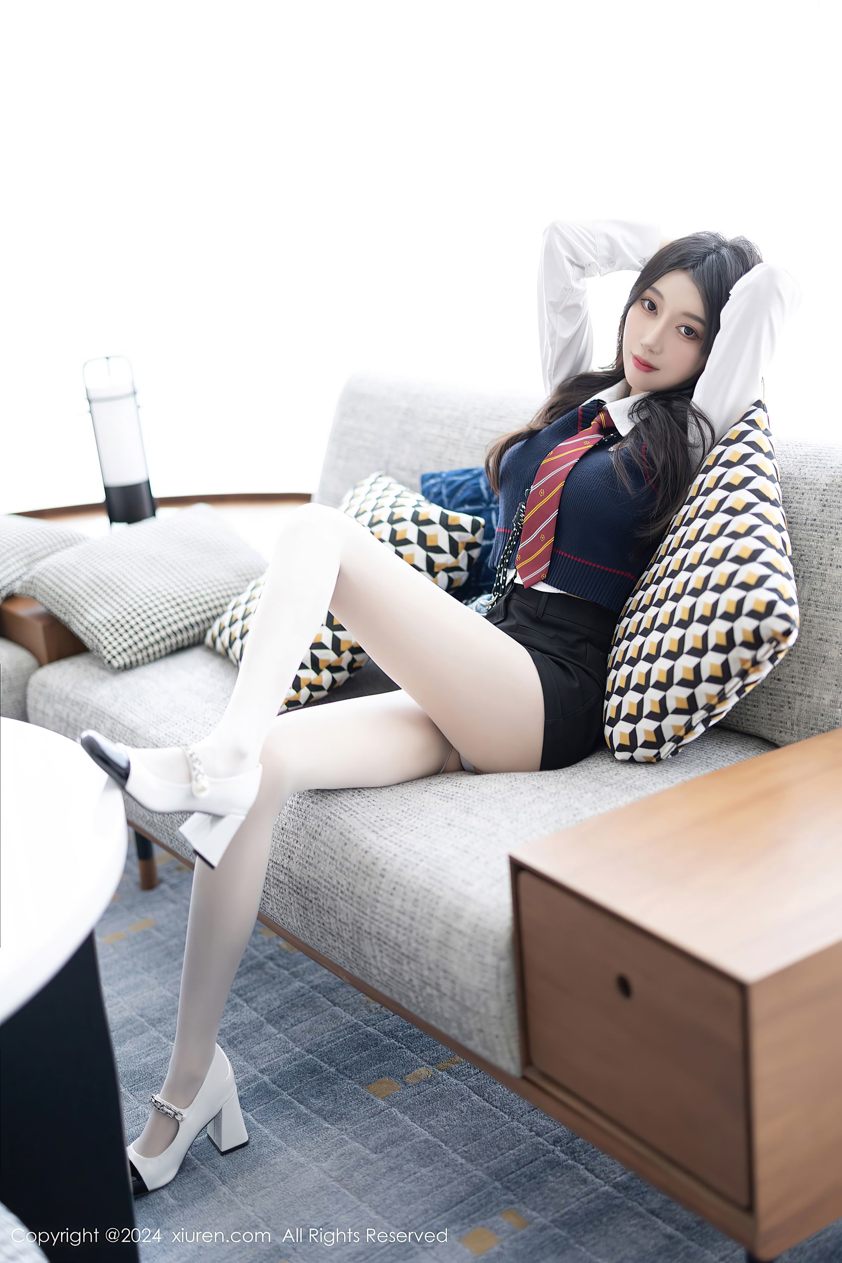 图片[60]-[Xiuren秀人网]2024.03.18 NO.8247 玥儿玥 白丝小羊皮鞋 [61+1P] – 速更版-美库