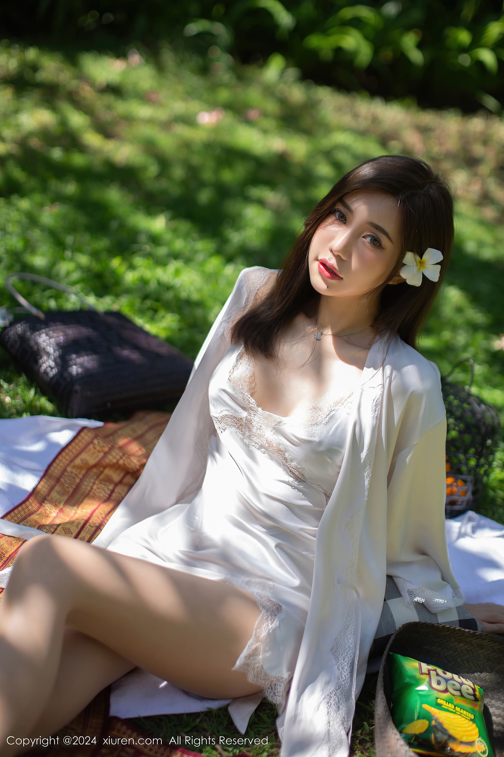 图片[10]-[Xiuren秀人网]2024.03.19 NO.8256 绮里嘉ula 夏日野餐 [24+1P] – 速更版-美库