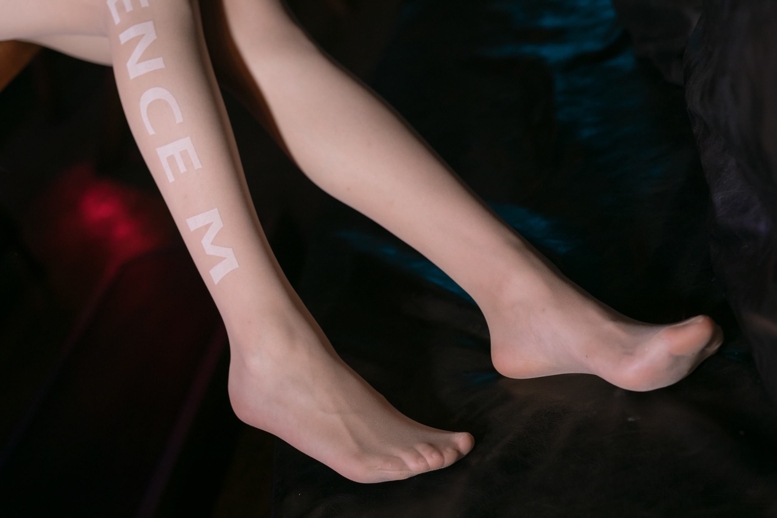 图片[35]-尤蜜丝  穿搭推广展示图集 腿控[43P] – 速更版-美库