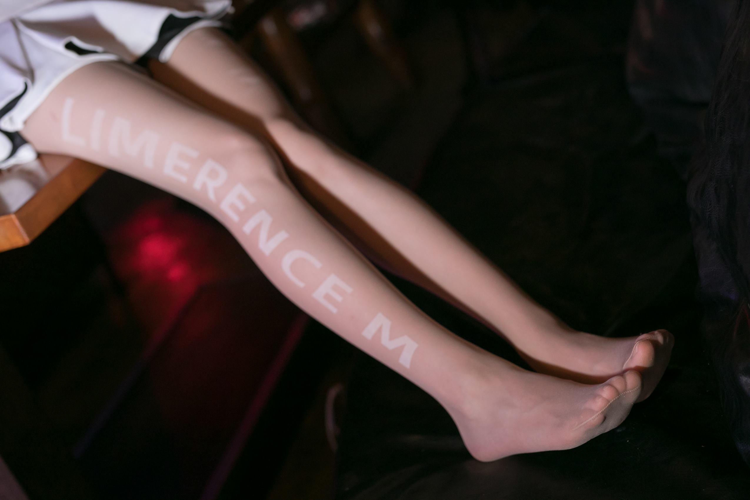 图片[31]-尤蜜丝  穿搭推广展示图集 腿控[43P] – 速更版-美库