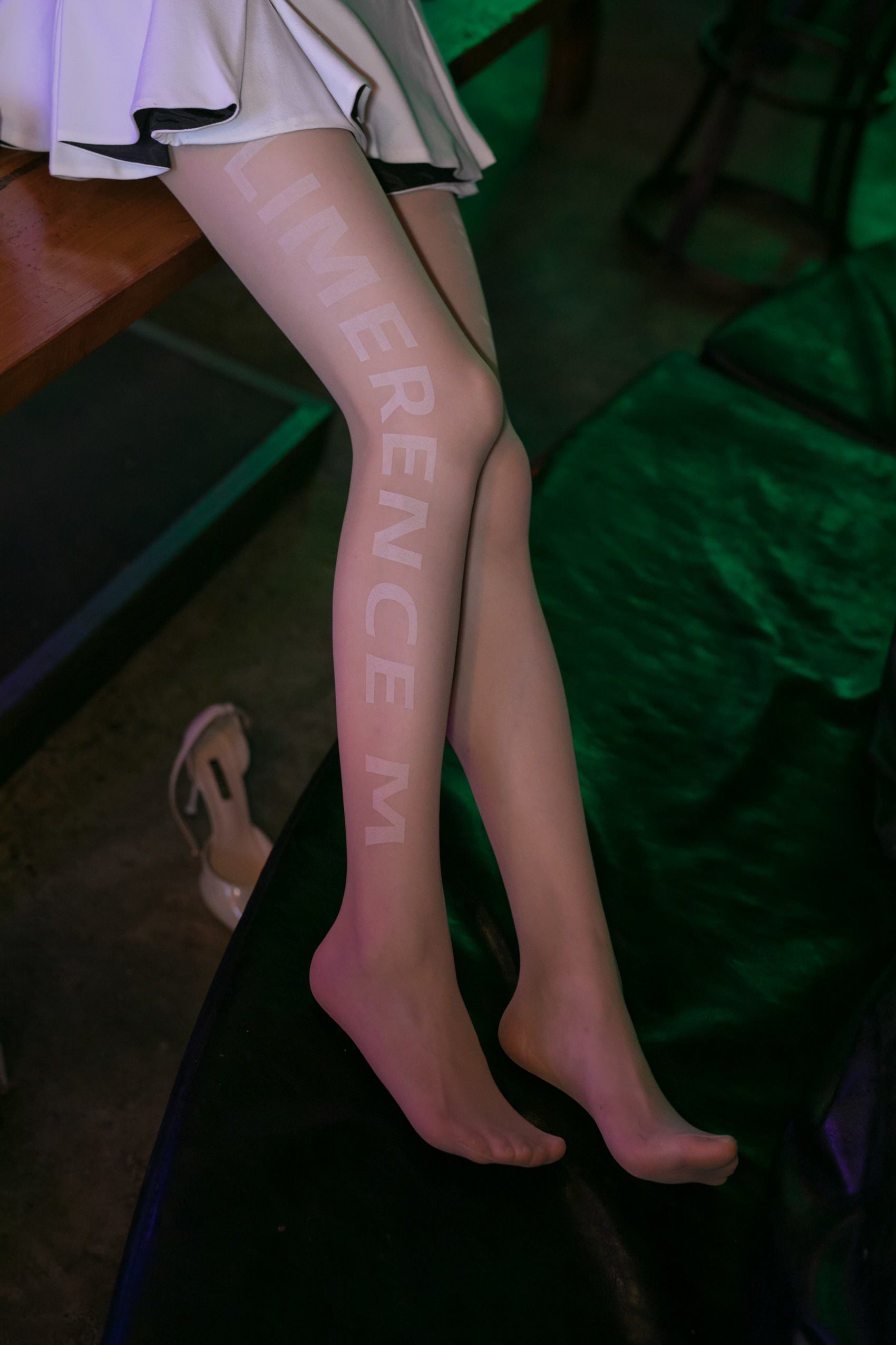 图片[20]-尤蜜丝  穿搭推广展示图集 腿控[43P] – 速更版-美库