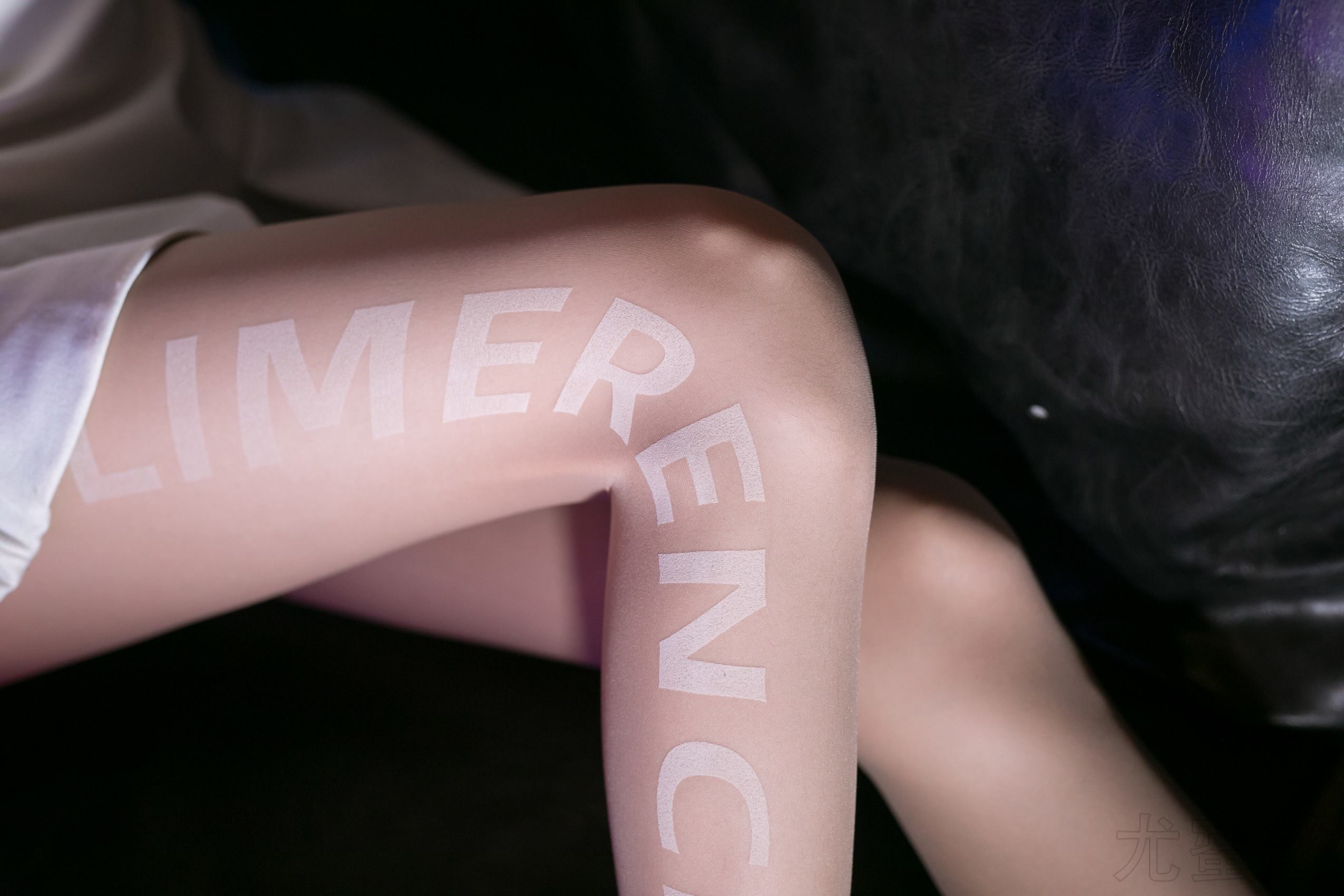 图片[19]-尤蜜丝  穿搭推广展示图集 腿控[43P] – 速更版-美库