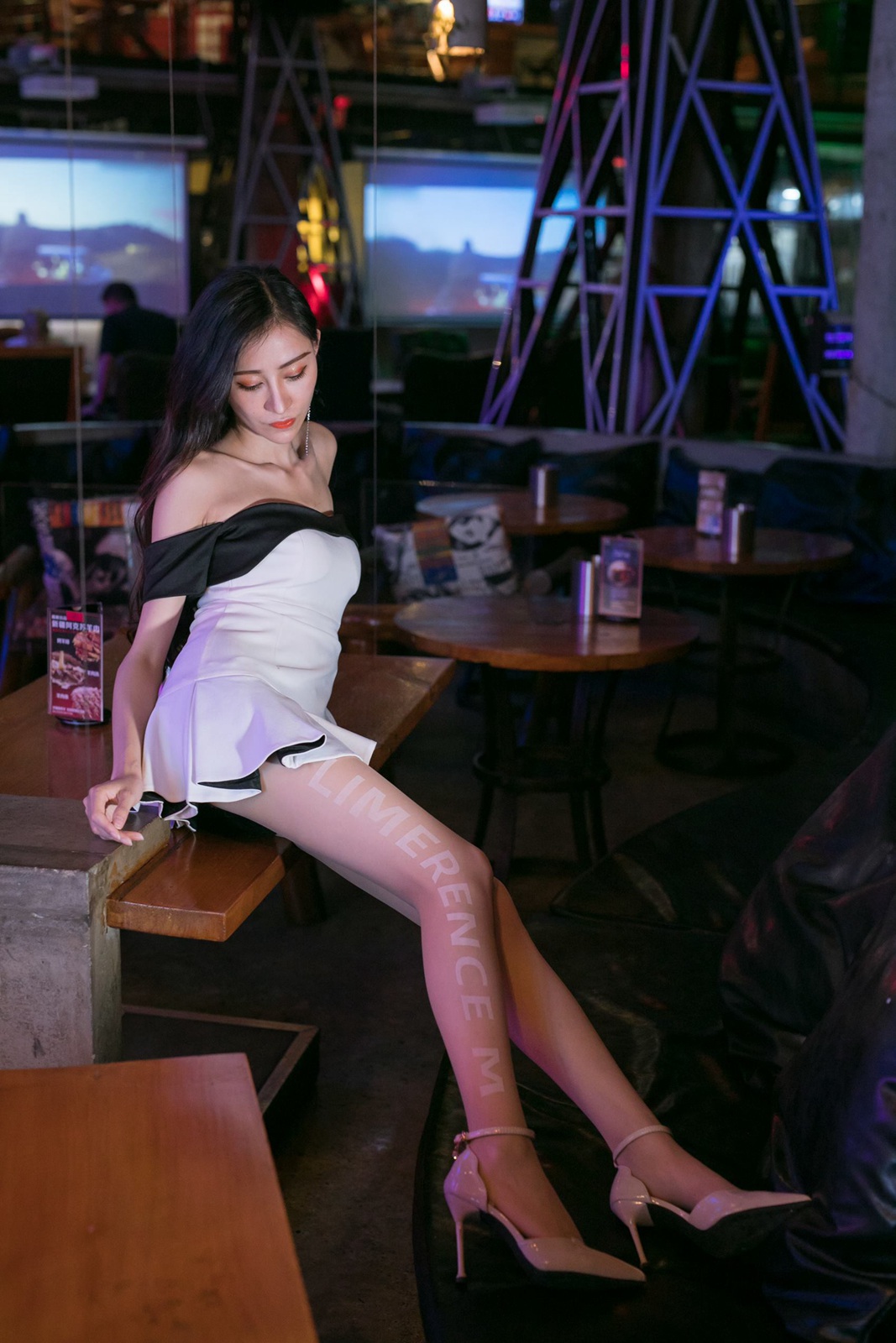 图片[18]-尤蜜丝  穿搭推广展示图集 腿控[43P] – 速更版-美库