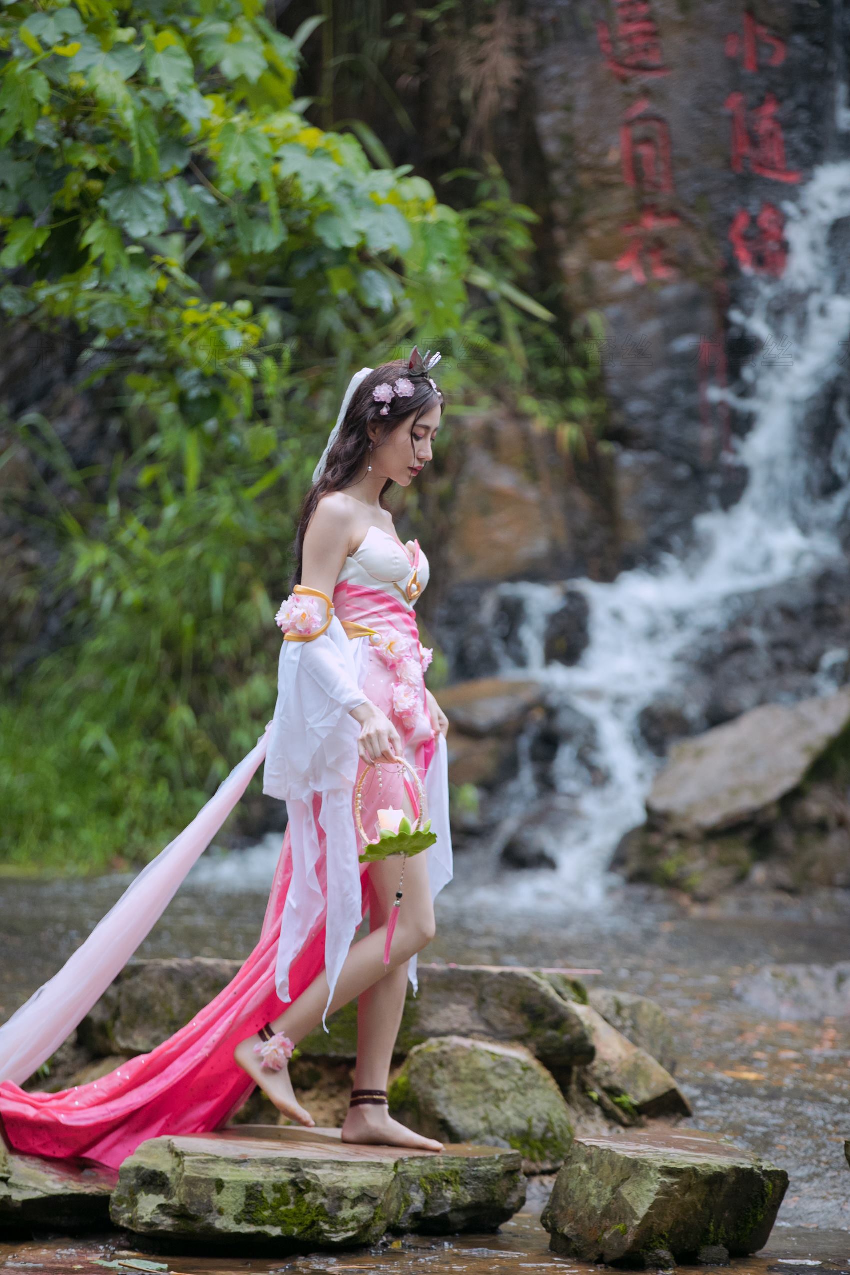 图片[29]-尤蜜丝 穿搭推广展示图集 粉色系 花仙子 [45P] – 速更版-美库