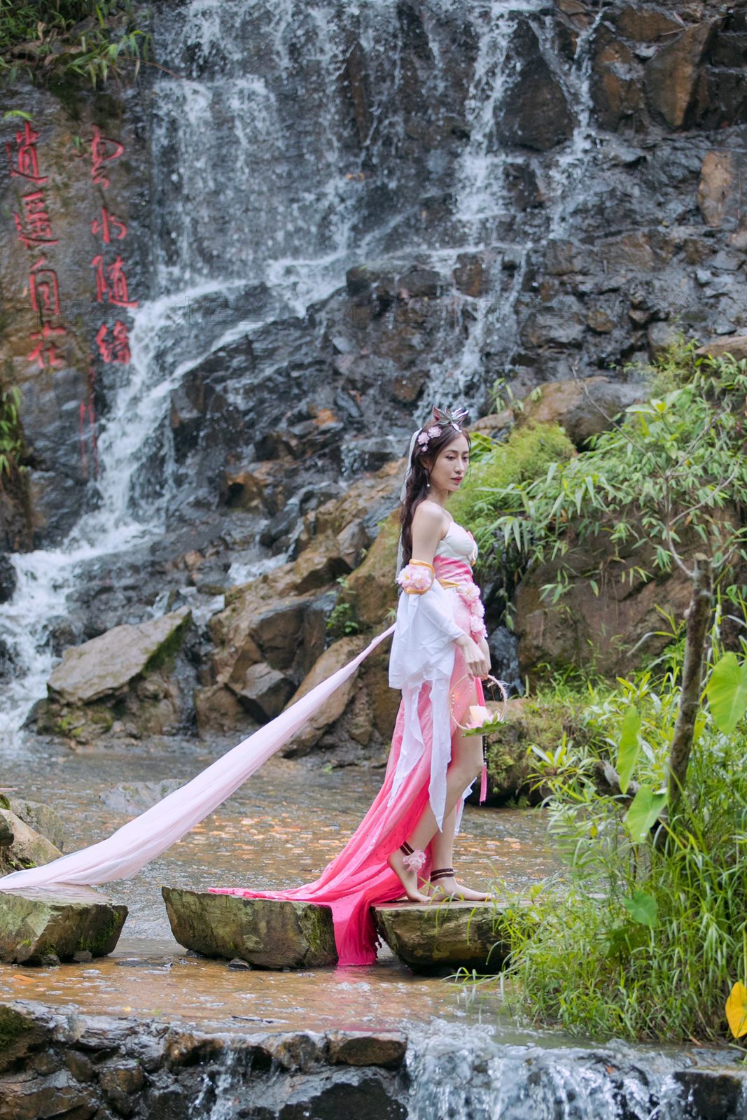 图片[32]-尤蜜丝 穿搭推广展示图集 粉色系 花仙子 [45P] – 速更版-美库