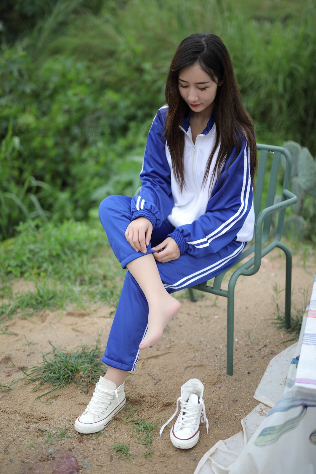 图片[41]-尤蜜丝 穿搭推广展示图集 多场景户外游[139P] – 速更版-美库