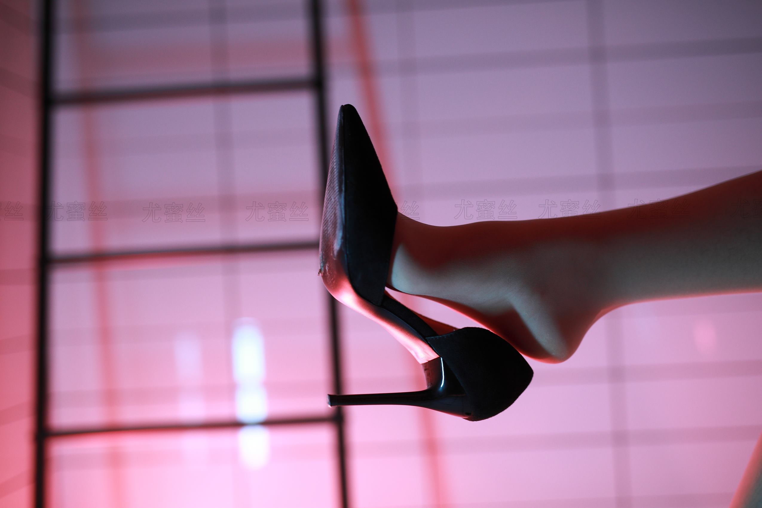 图片[57]-尤蜜丝 穿搭推广展示图集 多场景户外游[139P] – 速更版-美库