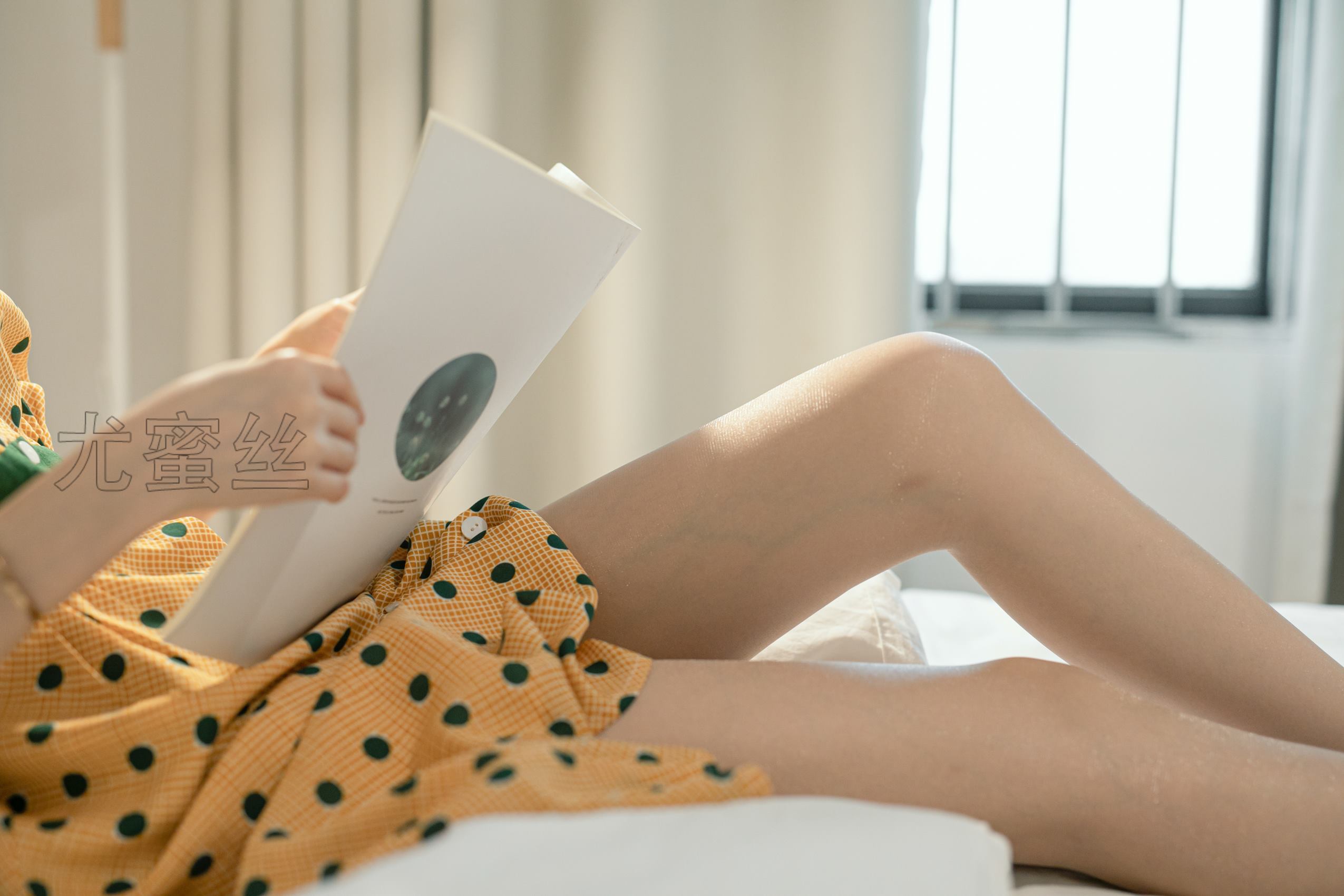 图片[55]-尤蜜丝  穿搭推广展示图集 肉丝搭配白色细高跟[137P] – 速更版-美库