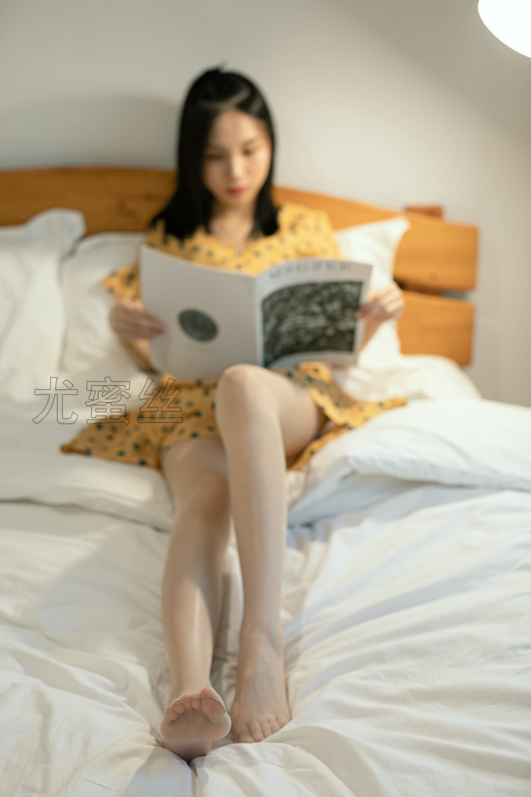 图片[56]-尤蜜丝  穿搭推广展示图集 肉丝搭配白色细高跟[137P] – 速更版-美库