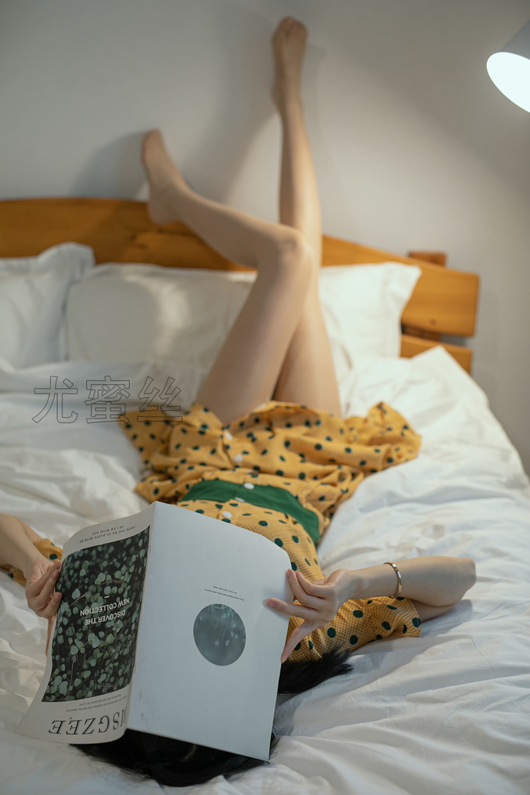 图片[65]-尤蜜丝  穿搭推广展示图集 肉丝搭配白色细高跟[137P] – 速更版-美库