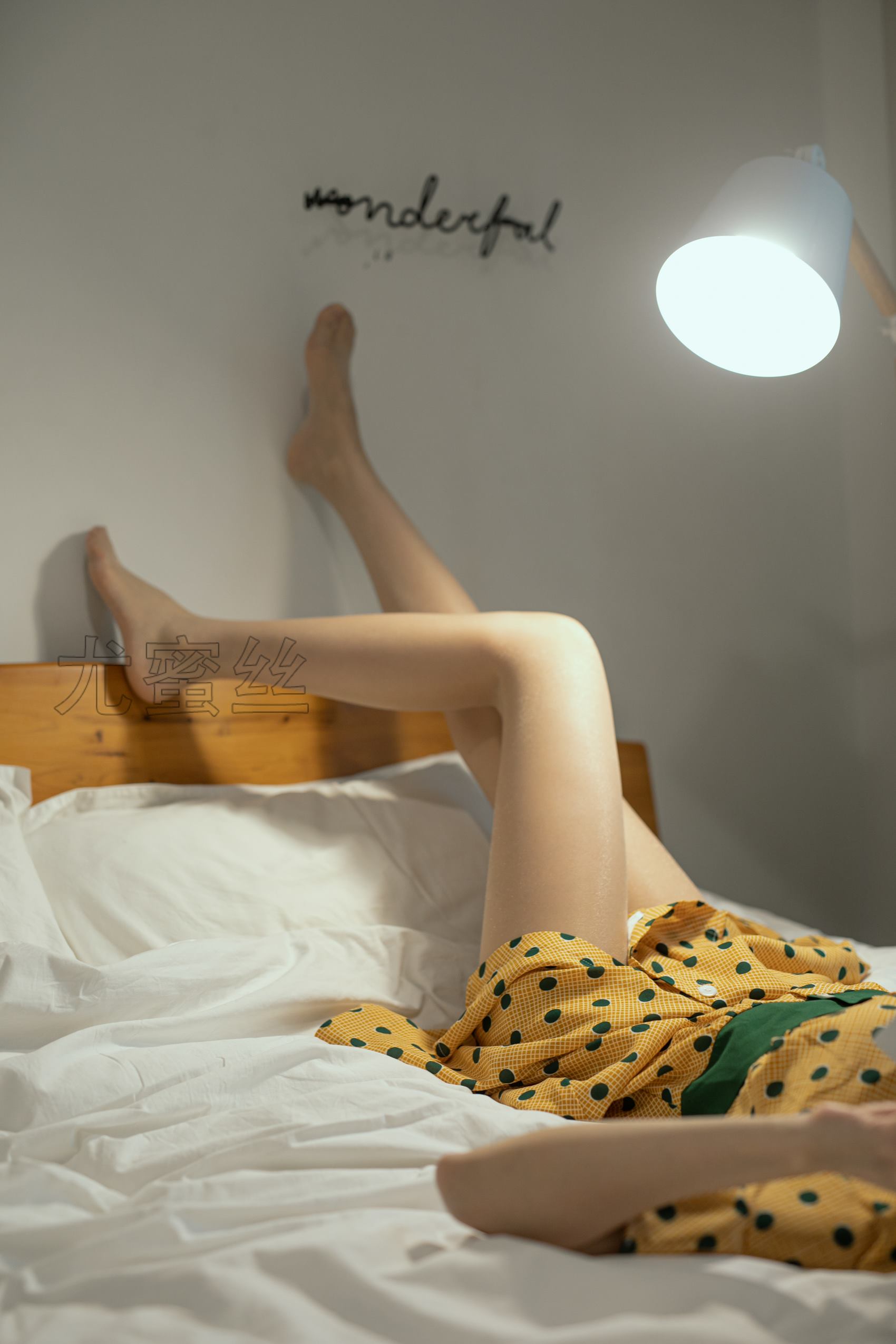 图片[67]-尤蜜丝  穿搭推广展示图集 肉丝搭配白色细高跟[137P] – 速更版-美库