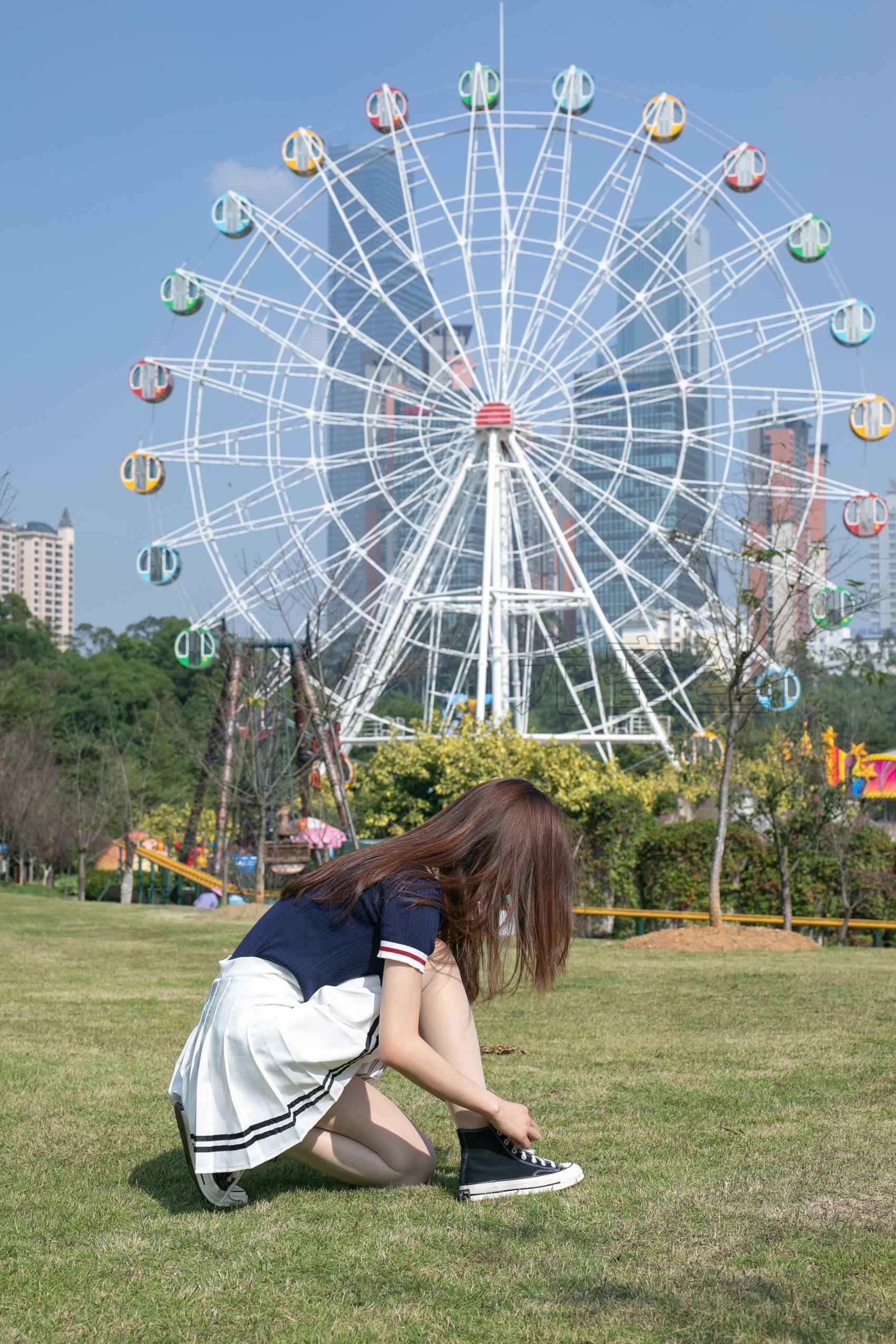 图片[13]-[尤蜜丝]尤蜜丝  穿搭推广展示图集 像个孩子一样的淘气[209P] – 速更版-美库