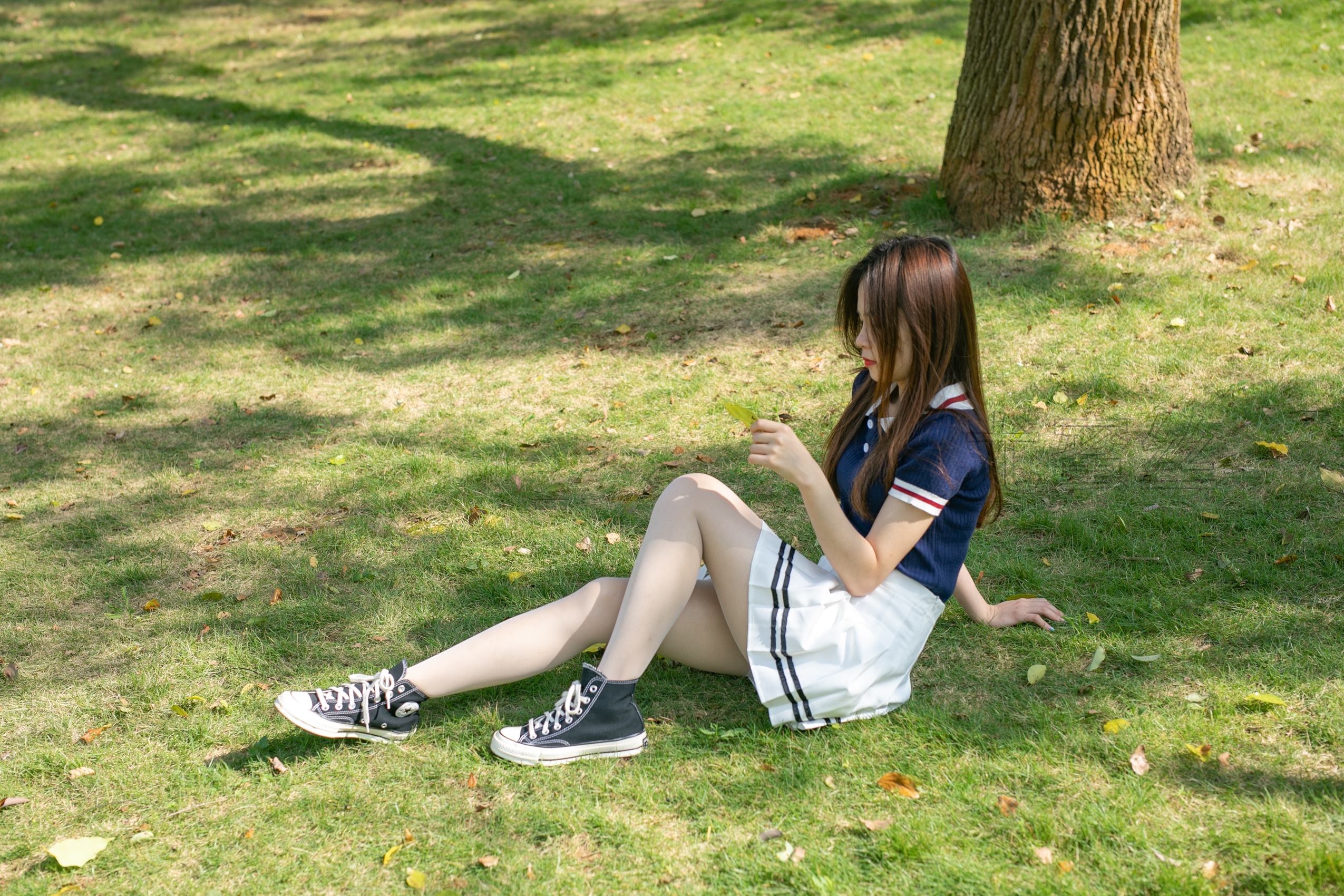 图片[16]-[尤蜜丝]尤蜜丝  穿搭推广展示图集 像个孩子一样的淘气[209P] – 速更版-美库