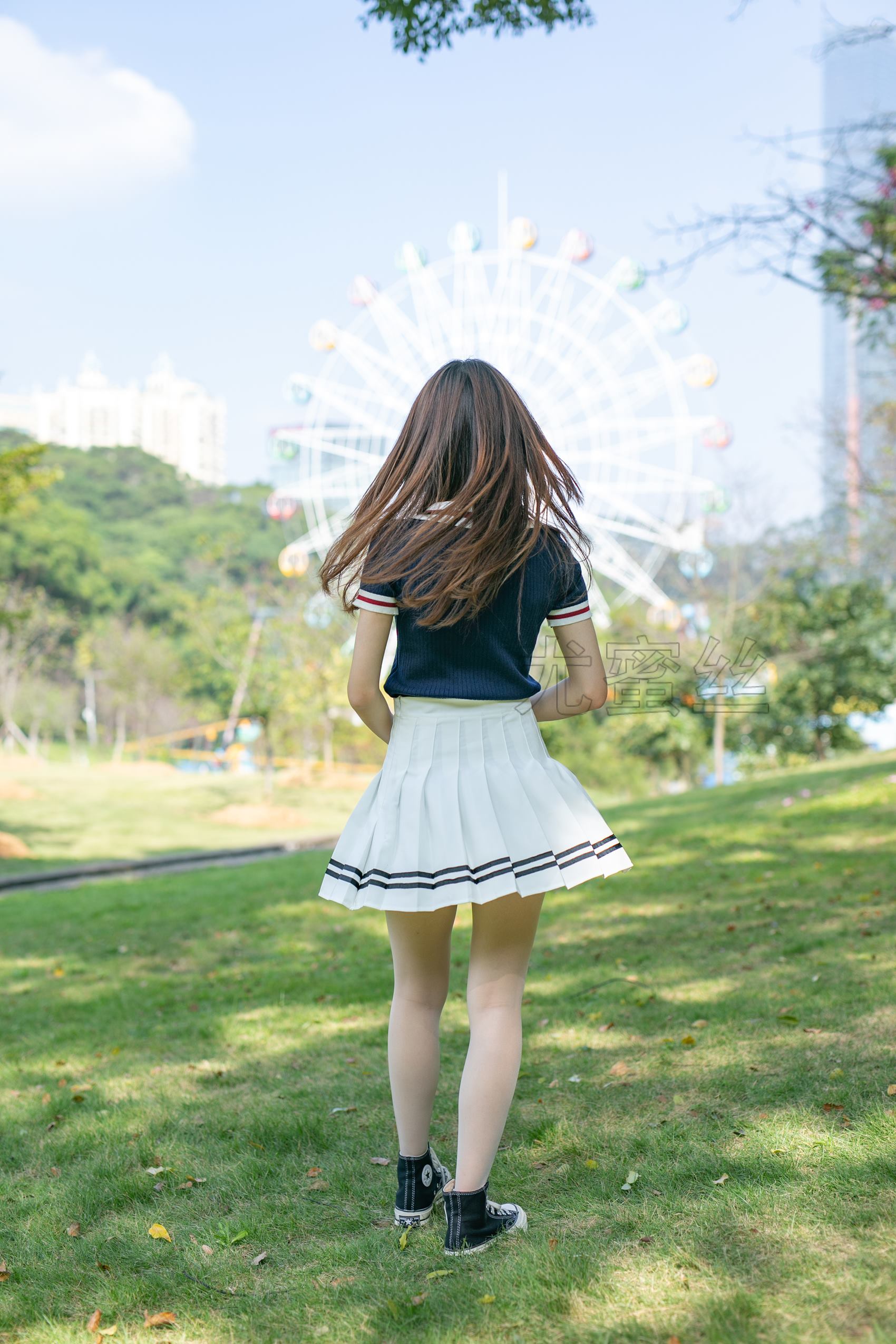 图片[27]-[尤蜜丝]尤蜜丝  穿搭推广展示图集 像个孩子一样的淘气[209P] – 速更版-美库