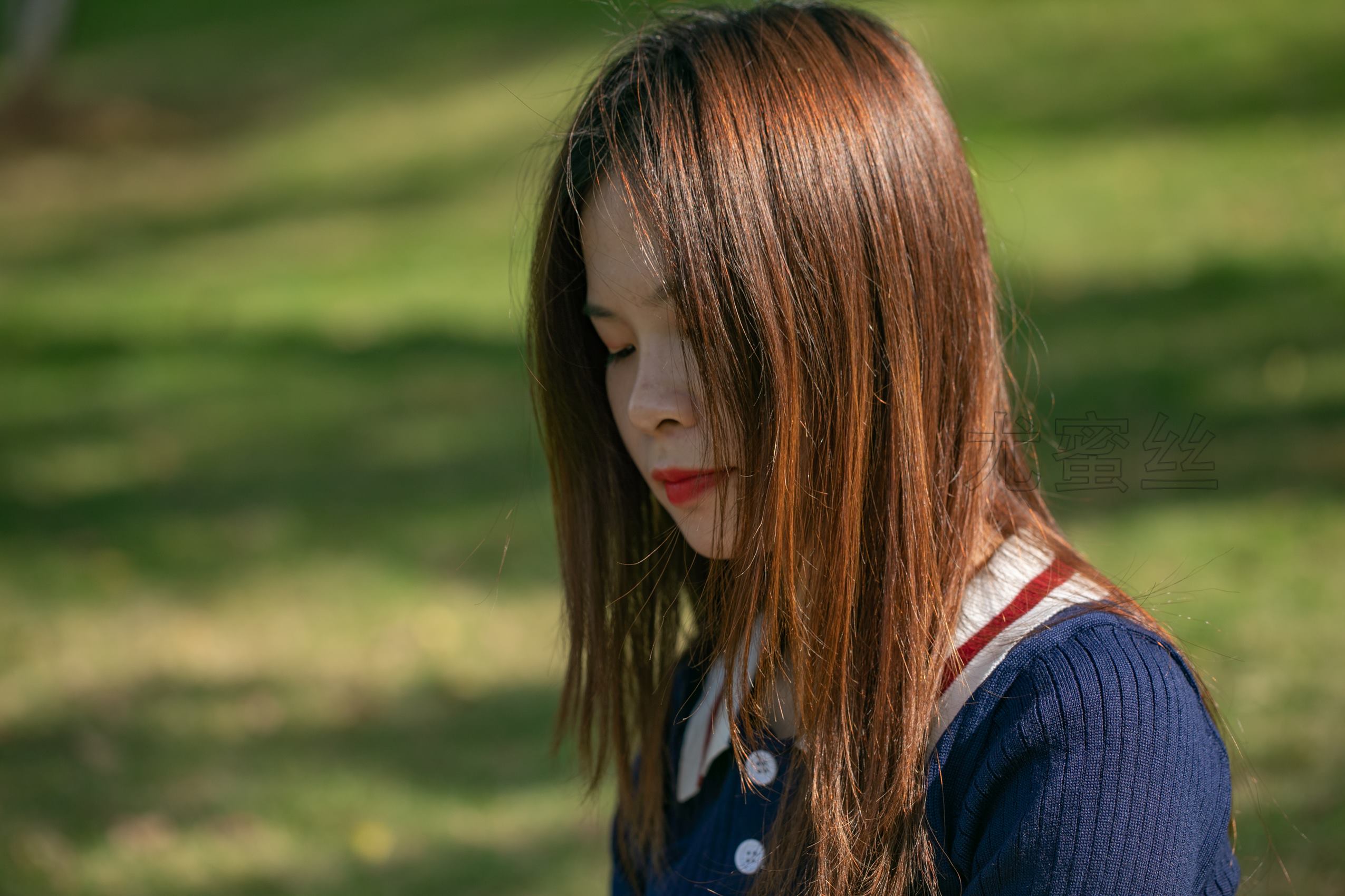 图片[41]-[尤蜜丝]尤蜜丝  穿搭推广展示图集 像个孩子一样的淘气[209P] – 速更版-美库