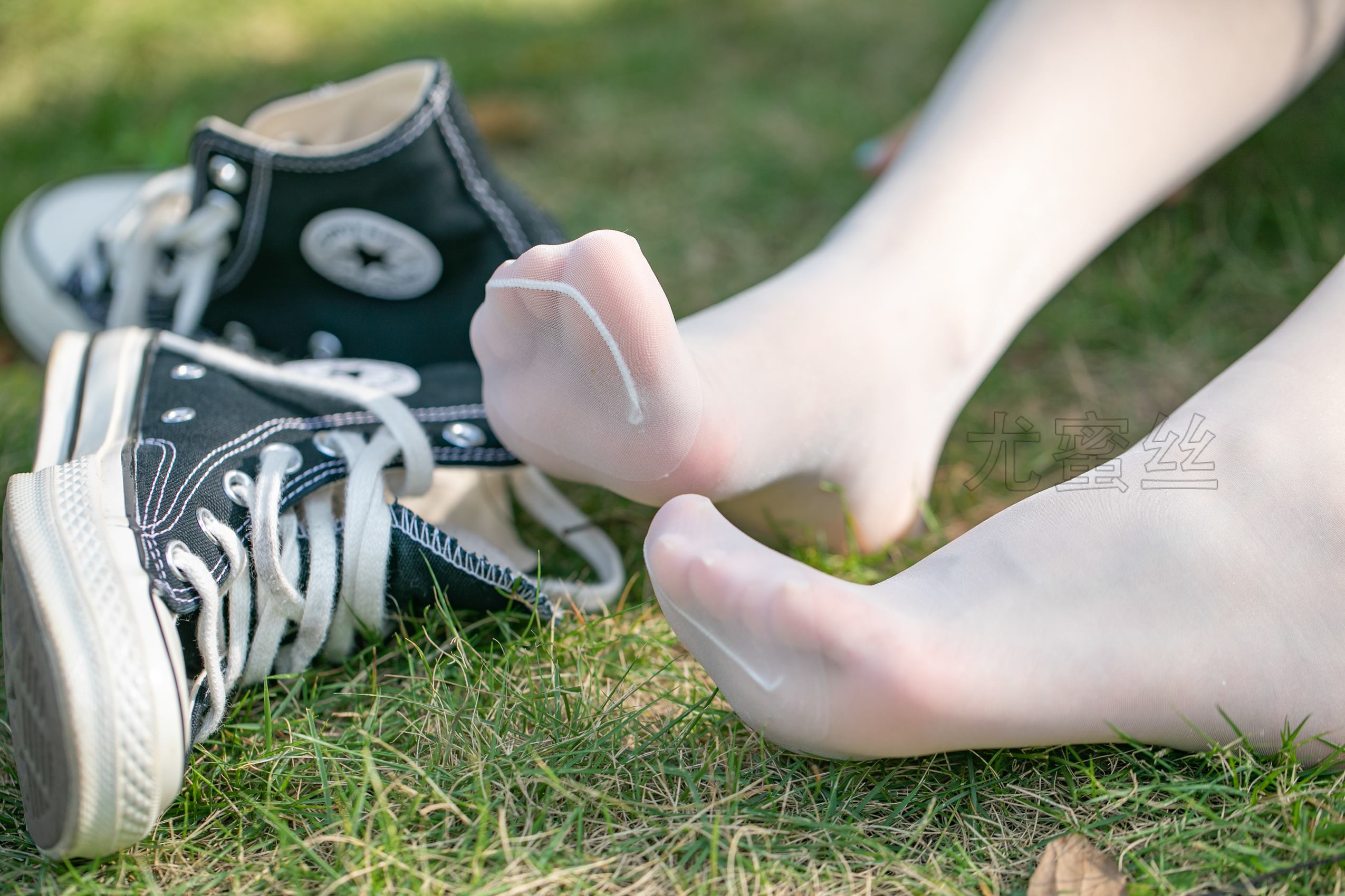 图片[59]-[尤蜜丝]尤蜜丝  穿搭推广展示图集 像个孩子一样的淘气[209P] – 速更版-美库