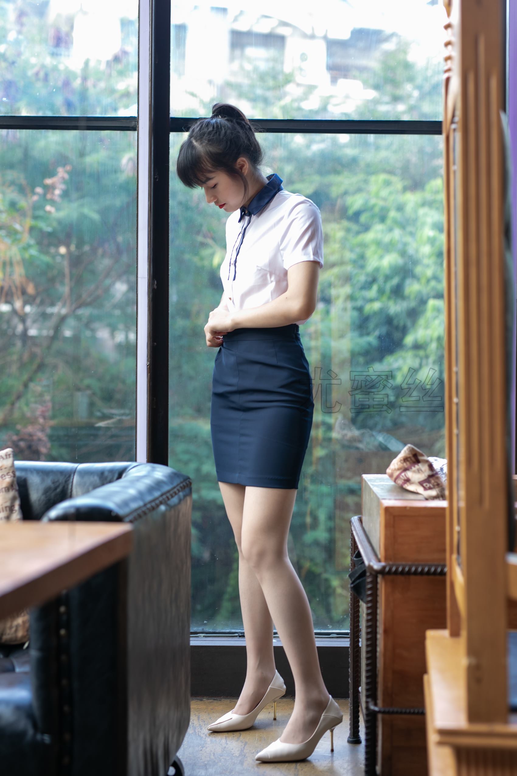 图片[13]-尤蜜丝 穿搭推广展示图集 室内室外天台 [95P] – 速更版-美库