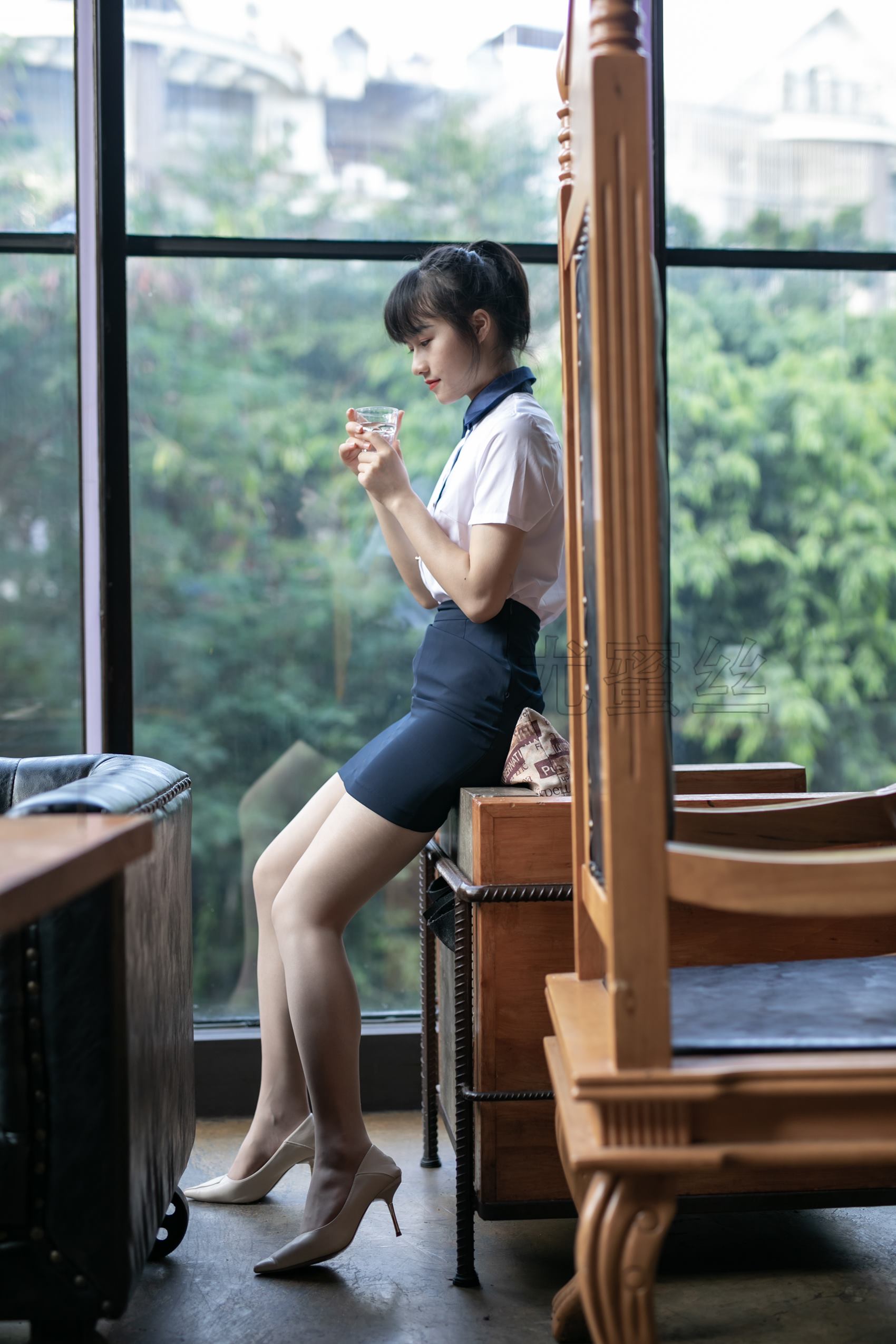 图片[16]-尤蜜丝 穿搭推广展示图集 室内室外天台 [95P] – 速更版-美库