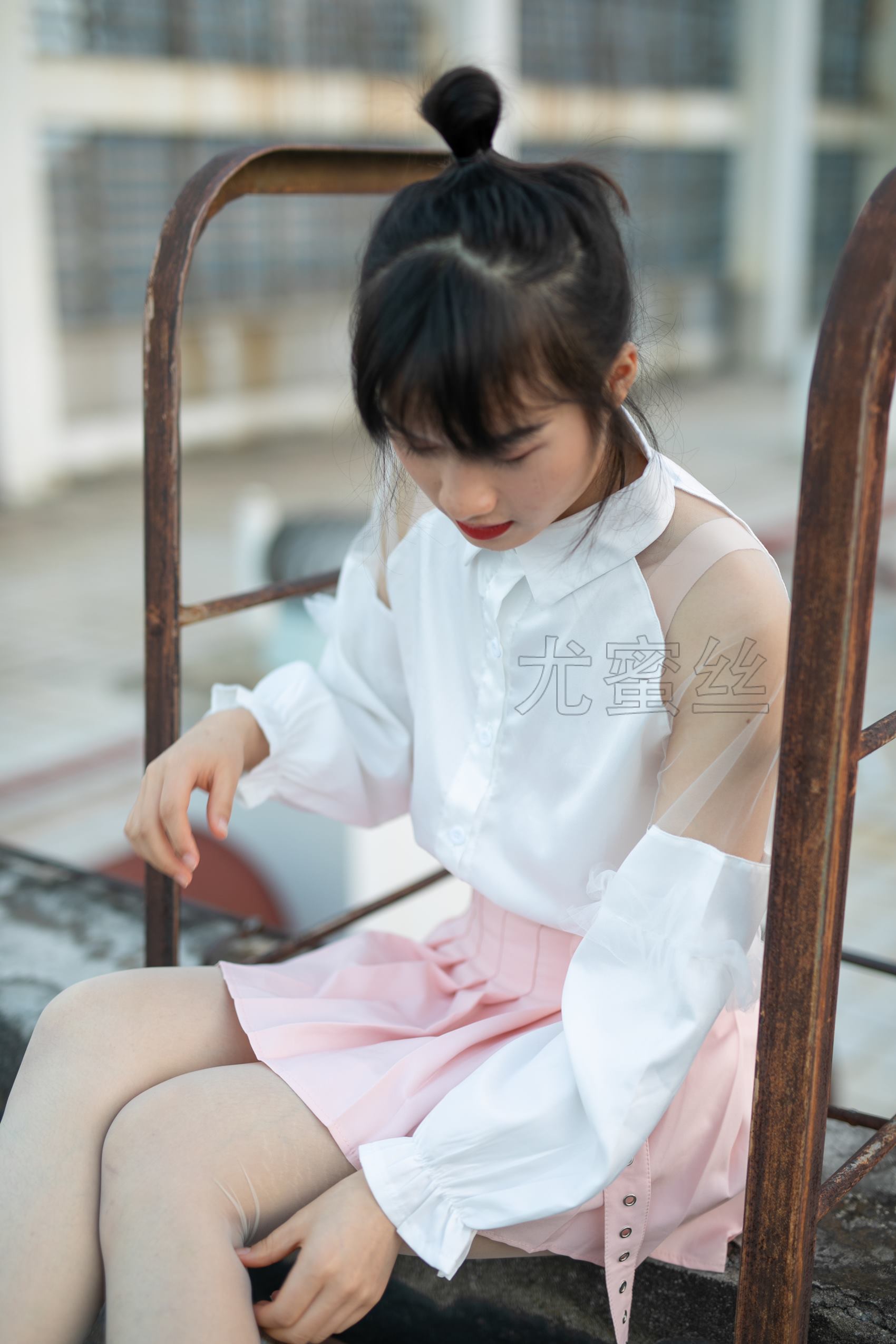 图片[31]-尤蜜丝 穿搭推广展示图集 室内室外天台 [95P] – 速更版-美库