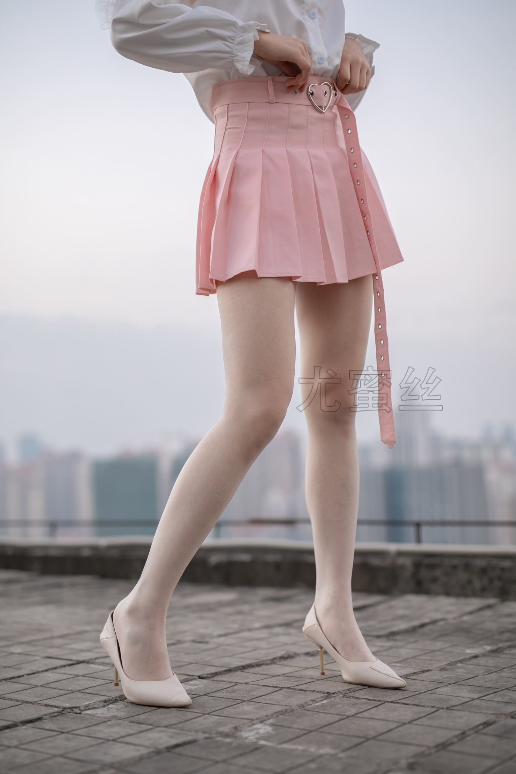 图片[40]-尤蜜丝 穿搭推广展示图集 室内室外天台 [95P] – 速更版-美库