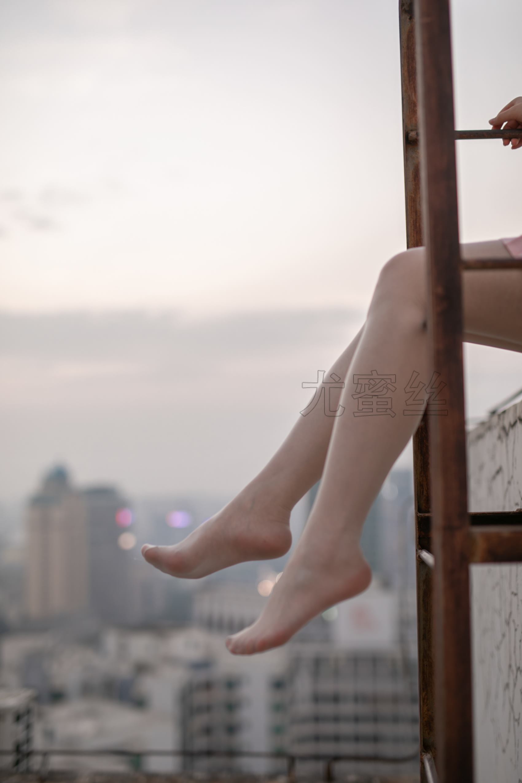 图片[45]-尤蜜丝 穿搭推广展示图集 室内室外天台 [95P] – 速更版-美库