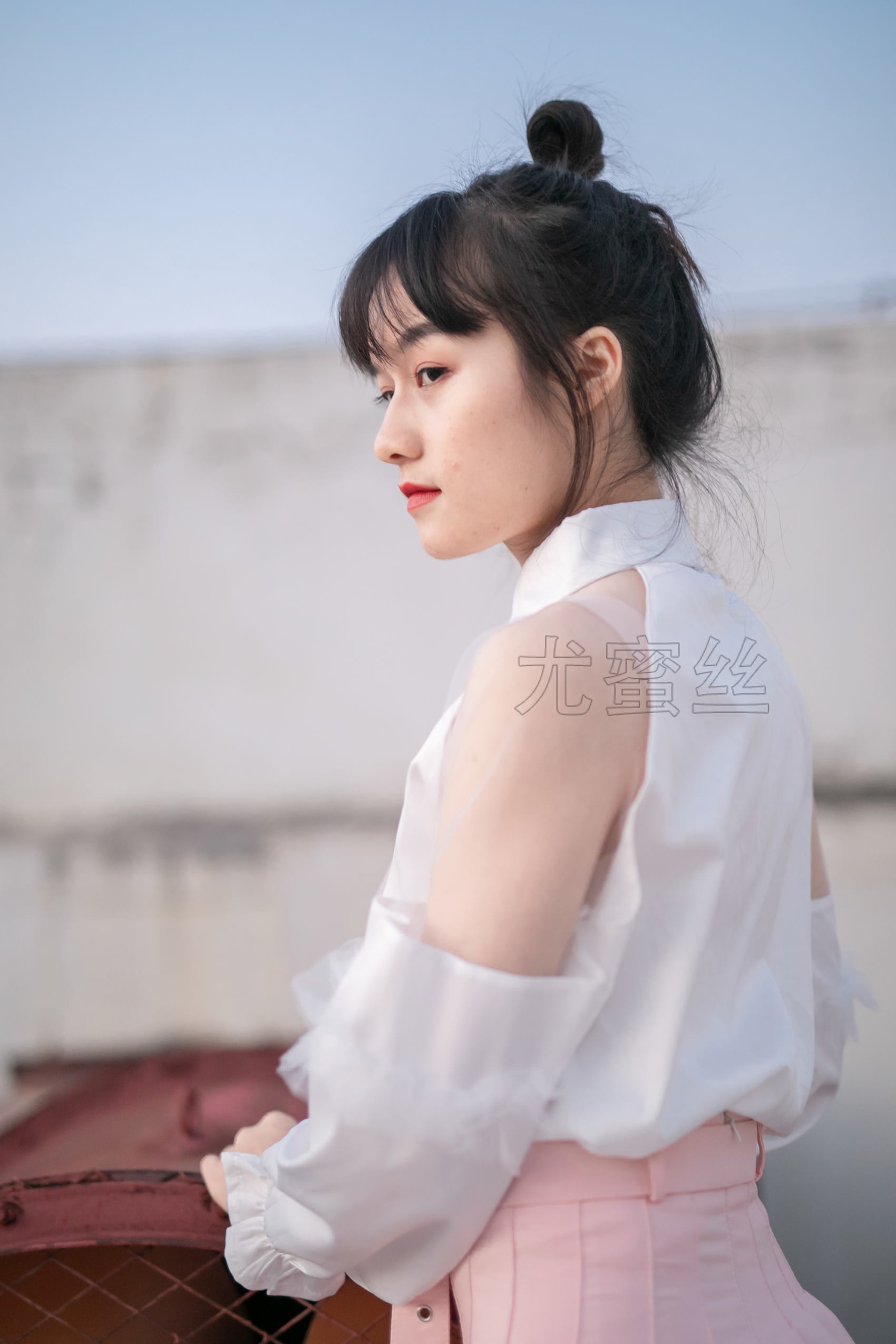 图片[59]-尤蜜丝 穿搭推广展示图集 室内室外天台 [95P] – 速更版-美库